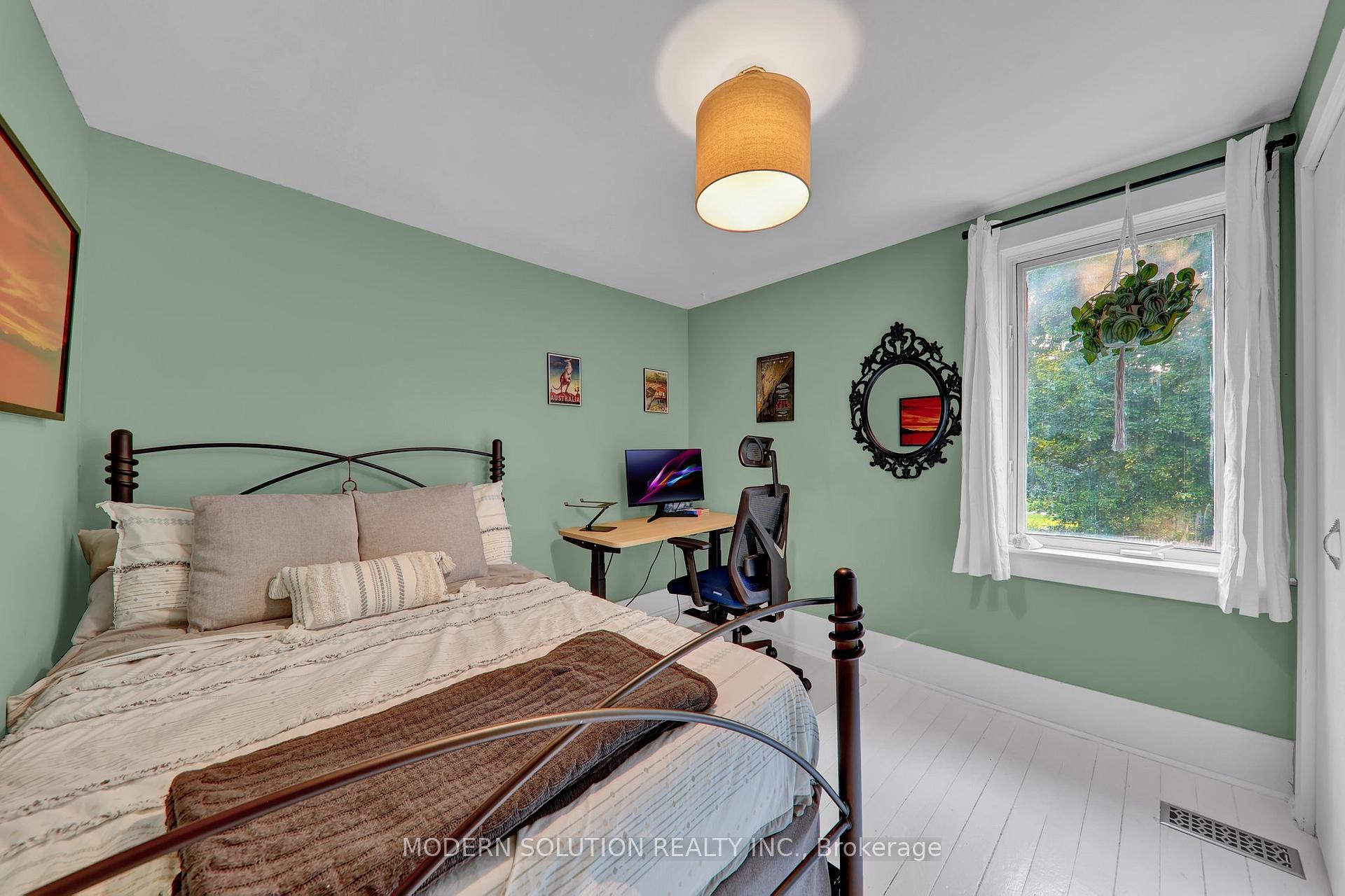 Photo 18 of 381 Main Street, King, Schomberg — HOMEH
