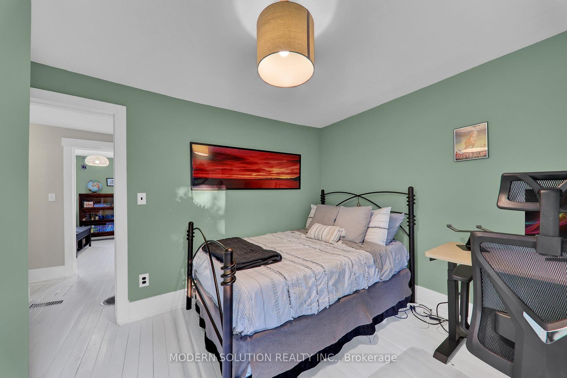 Photo 19 of 381 Main Street, King, Schomberg — HOMEH