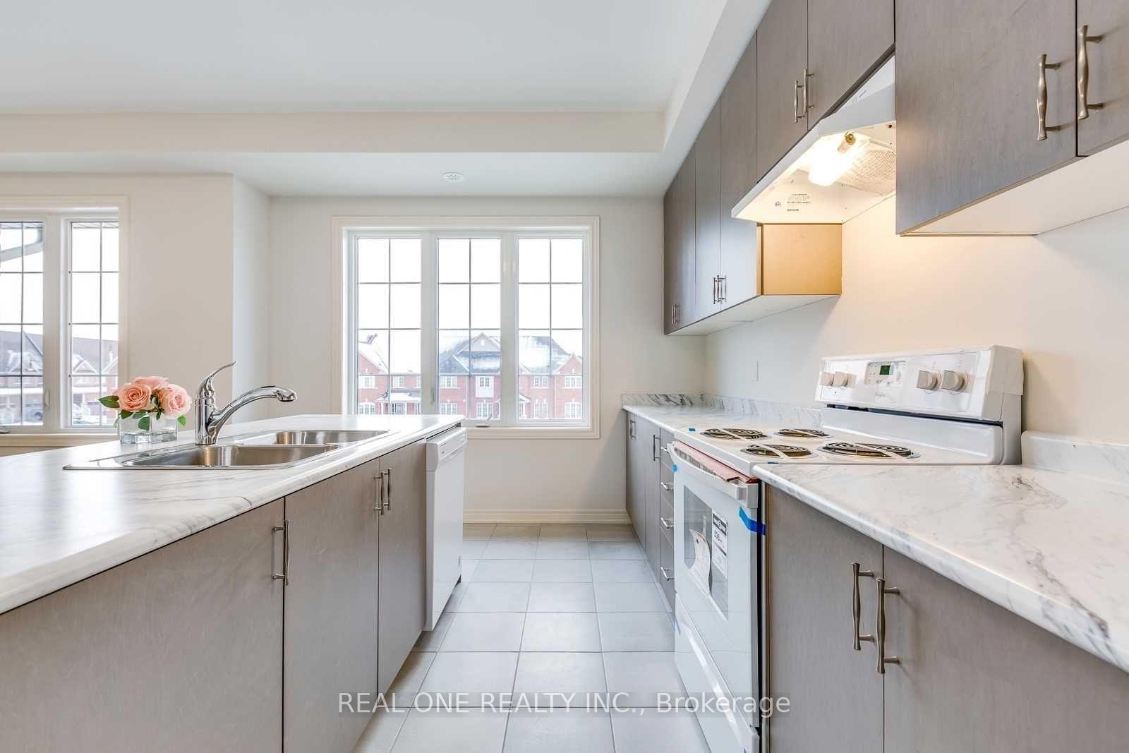 Photo 9 of 103 Burke Street, Hamilton, Waterdown — HOMEH