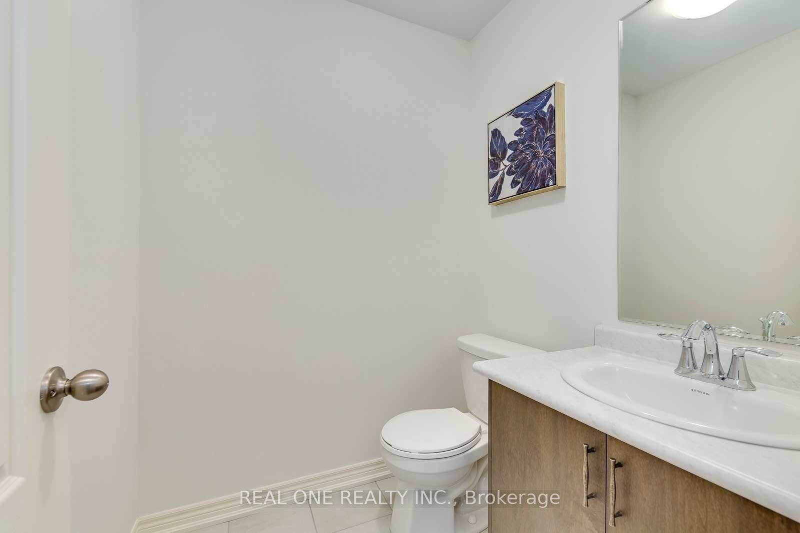Photo 12 of 103 Burke Street, Hamilton, Waterdown — HOMEH