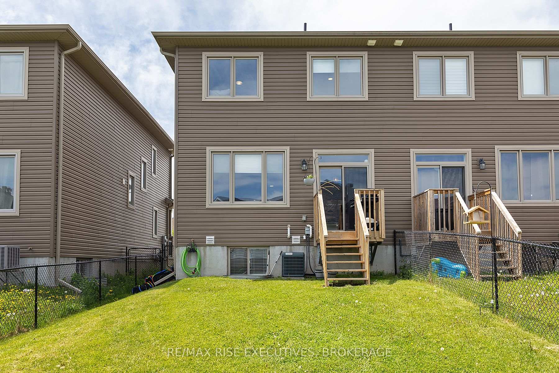 Photo 7 of 199 Pratt Drive, Loyalist, Amherstview — HOMEH