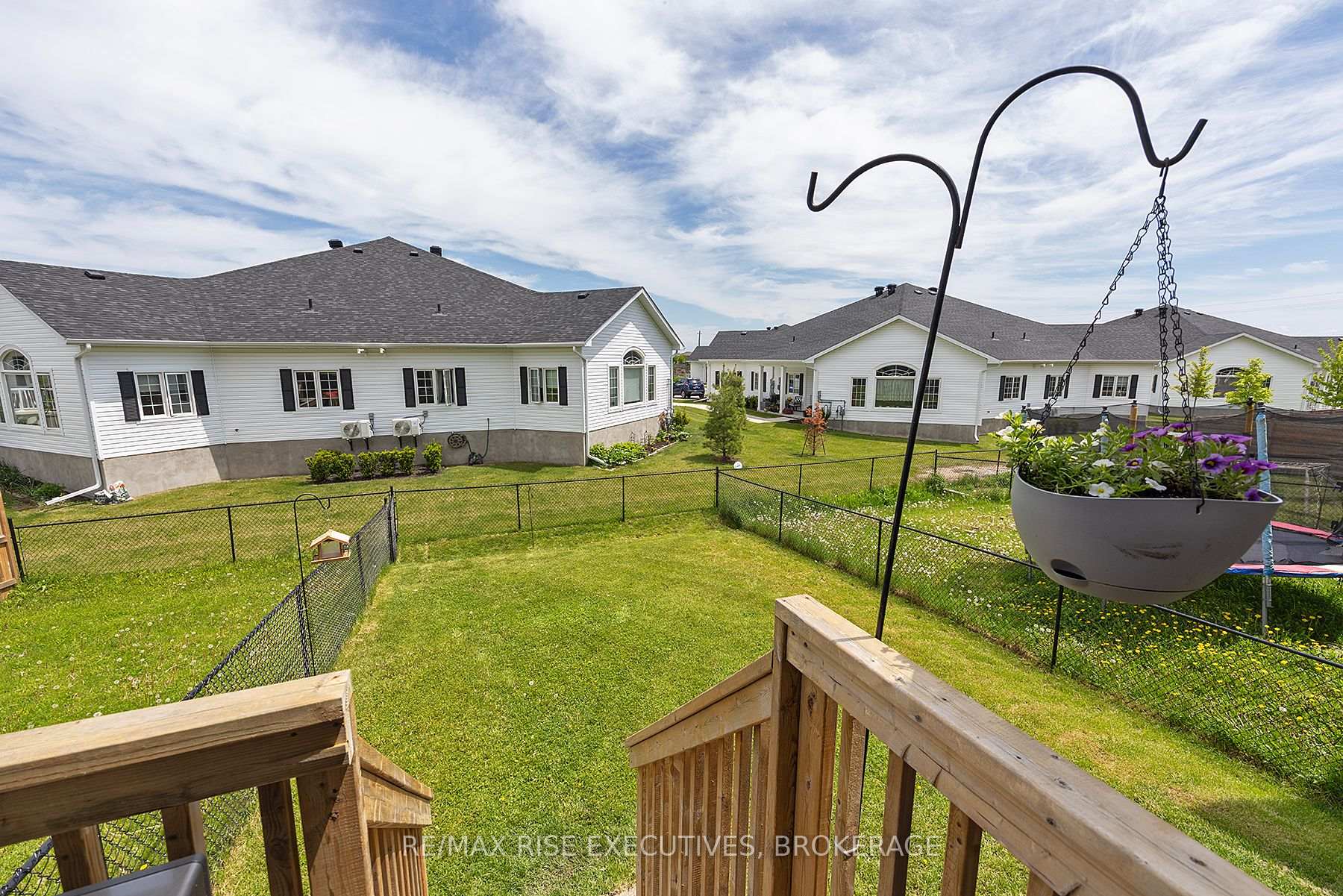 Photo 10 of 199 Pratt Drive, Loyalist, Amherstview — HOMEH
