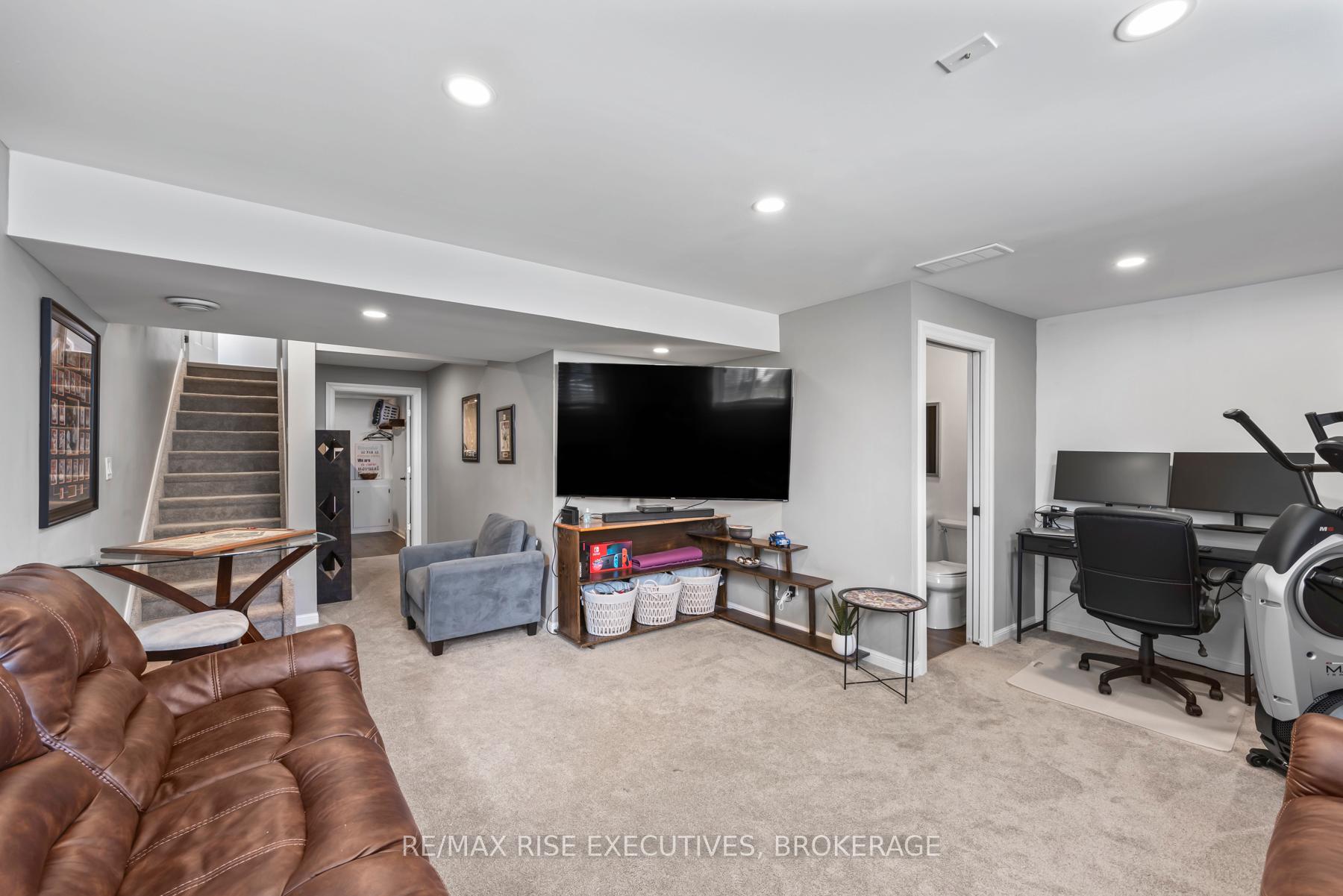 Photo 45 of 199 Pratt Drive, Loyalist, Amherstview — HOMEH