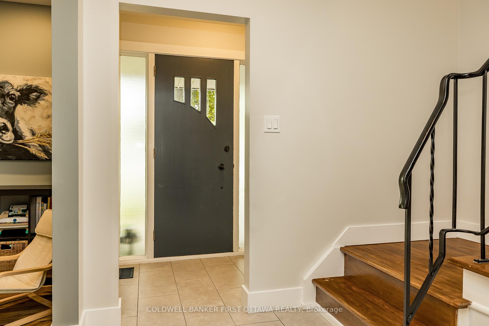 Photo 5 of 5455 West River Drive, Ottawa, Manotick Long Island & Nicholls Island — HOMEH