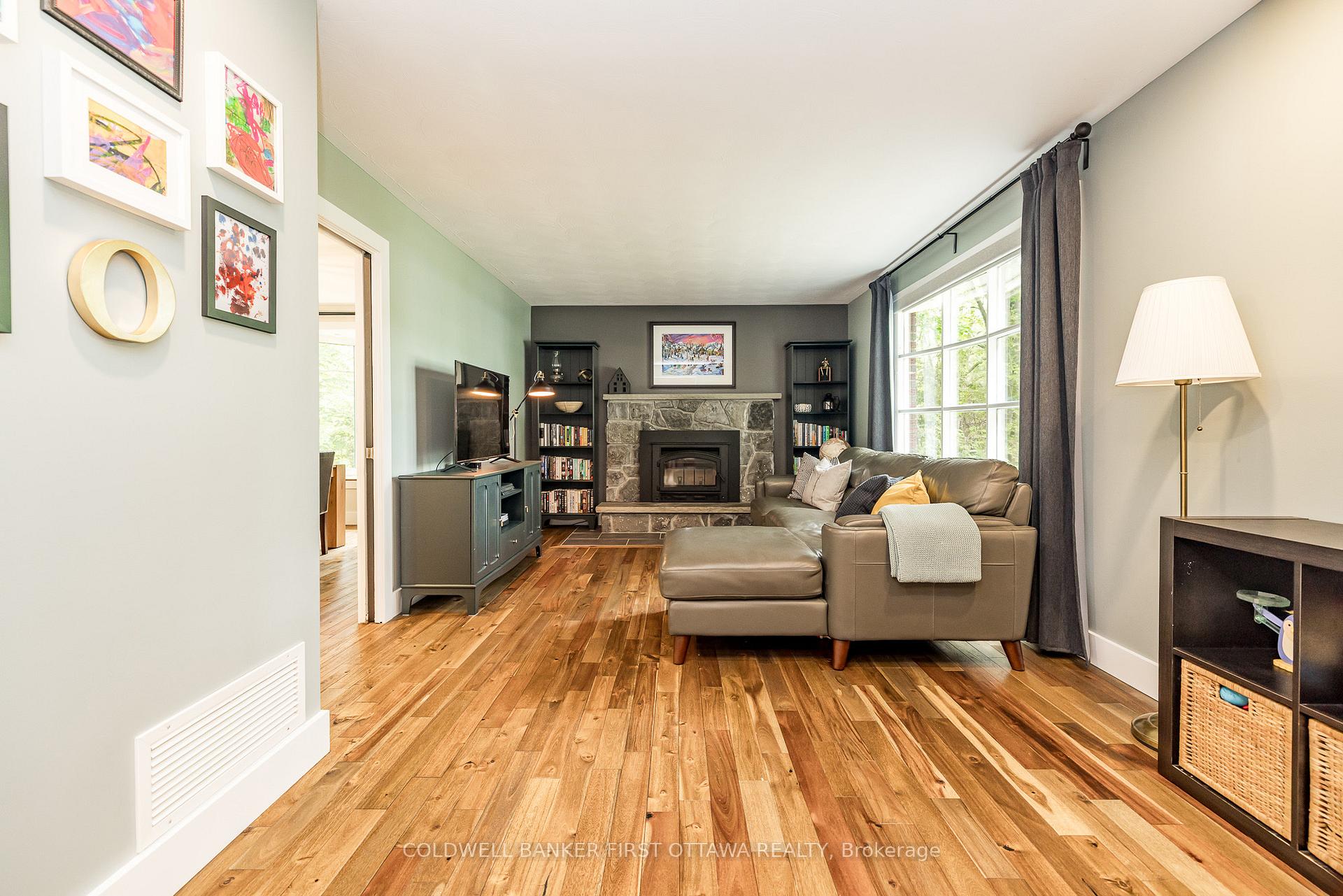 Photo 7 of 5455 West River Drive, Ottawa, Manotick Long Island & Nicholls Island — HOMEH
