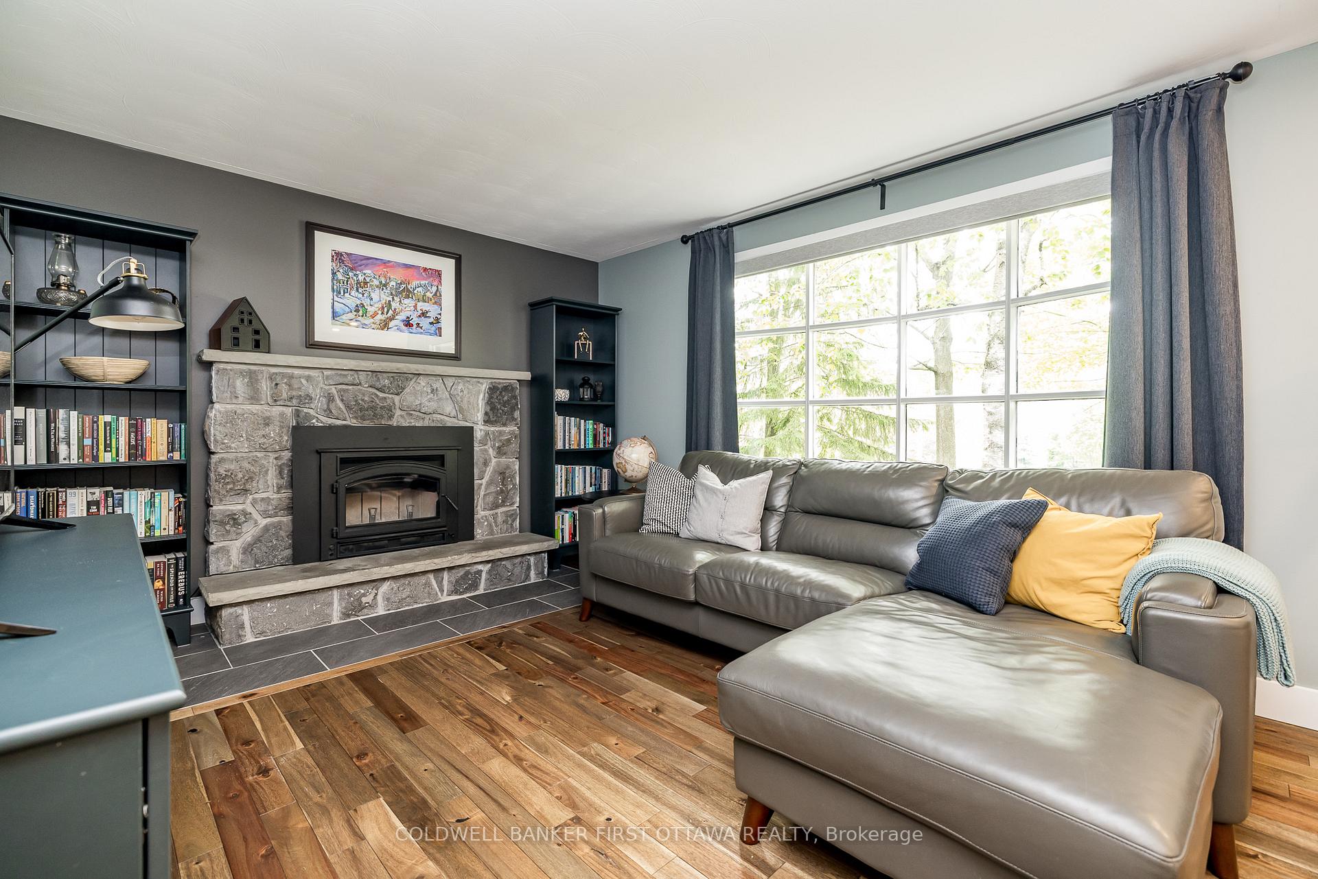 Photo 8 of 5455 West River Drive, Ottawa, Manotick Long Island & Nicholls Island — HOMEH