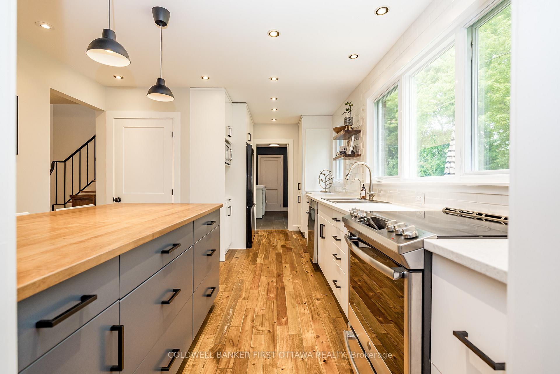 Photo 16 of 5455 West River Drive, Ottawa, Manotick Long Island & Nicholls Island — HOMEH