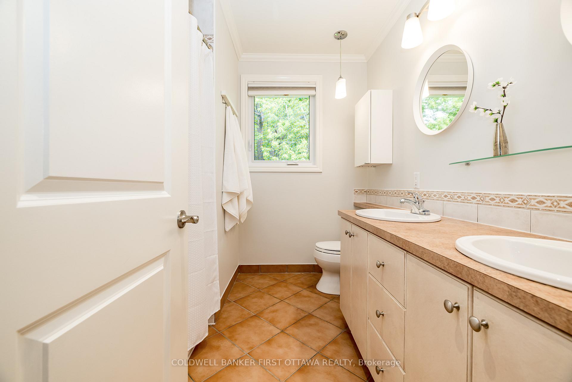 Photo 29 of 5455 West River Drive, Ottawa, Manotick Long Island & Nicholls Island — HOMEH