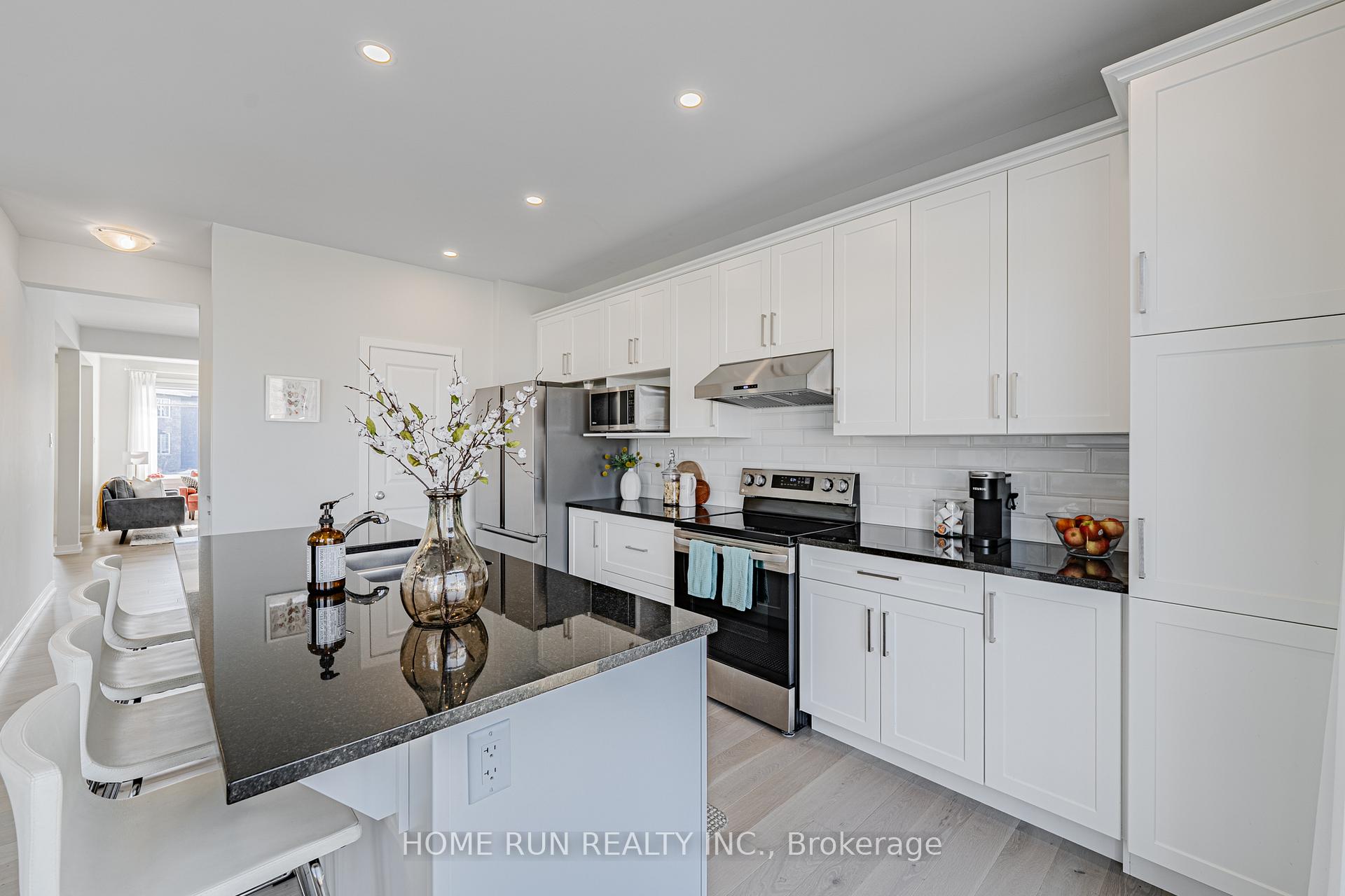 Photo 12 of 408 Gidran Circle, Ottawa, Kanata - Emerald Meadows/Trailwest — HOMEH