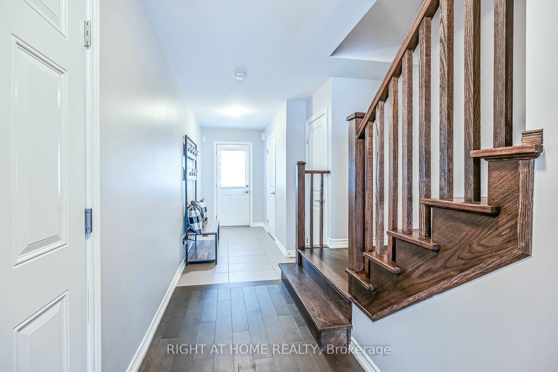 Photo 6 of 95 Penny Lane, Hamilton, Stoney Creek Mountain — HOMEH