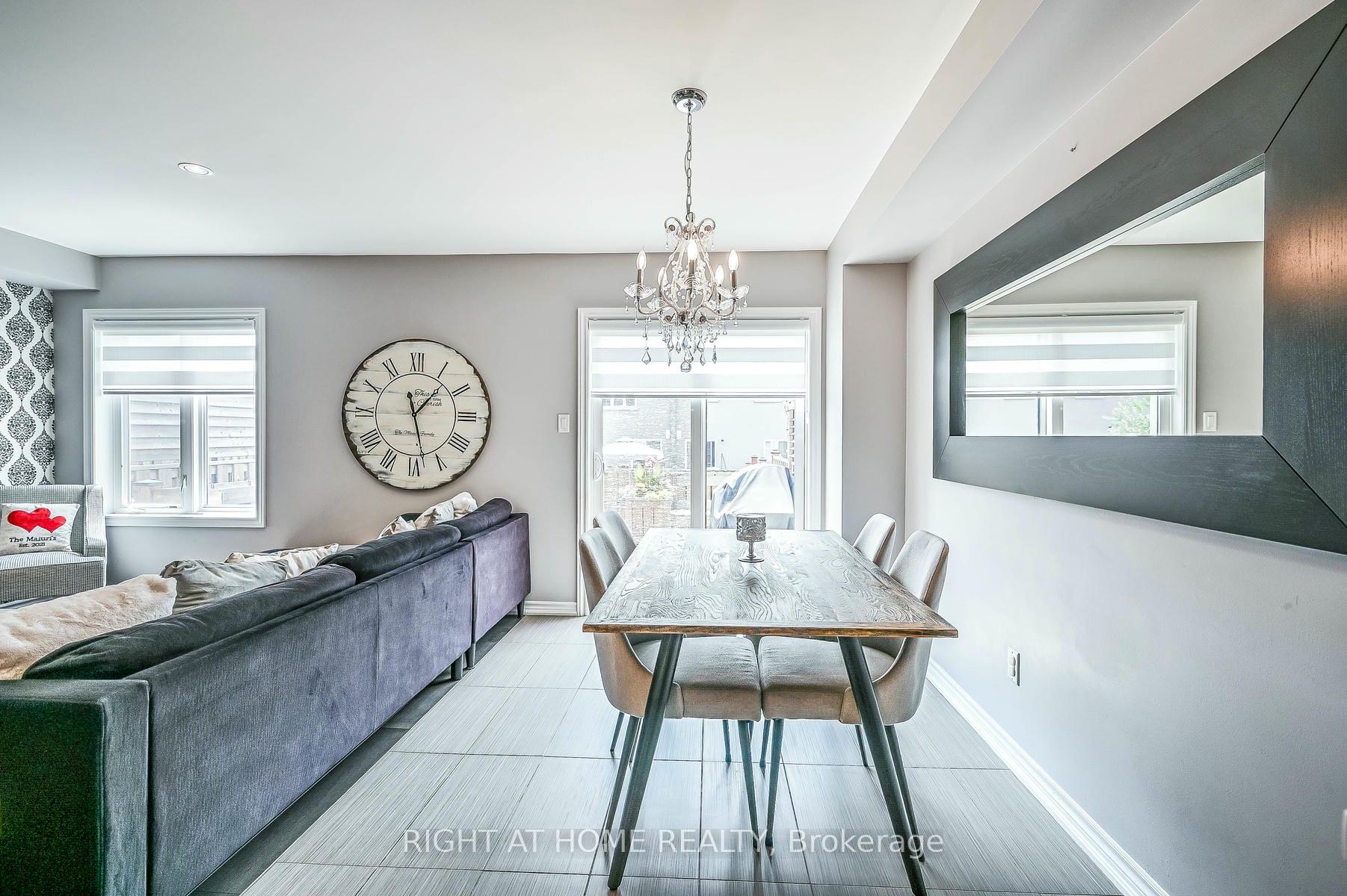 Photo 13 of 95 Penny Lane, Hamilton, Stoney Creek Mountain — HOMEH