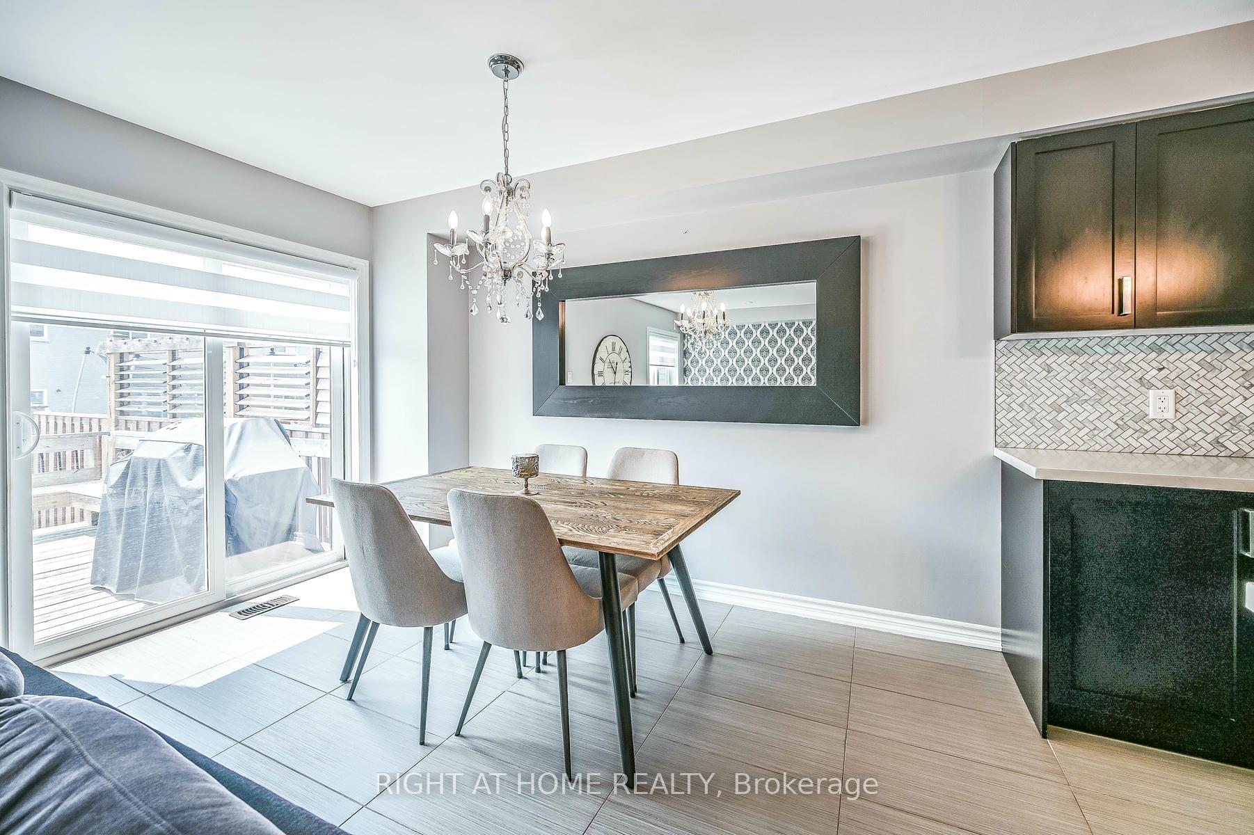 Photo 14 of 95 Penny Lane, Hamilton, Stoney Creek Mountain — HOMEH
