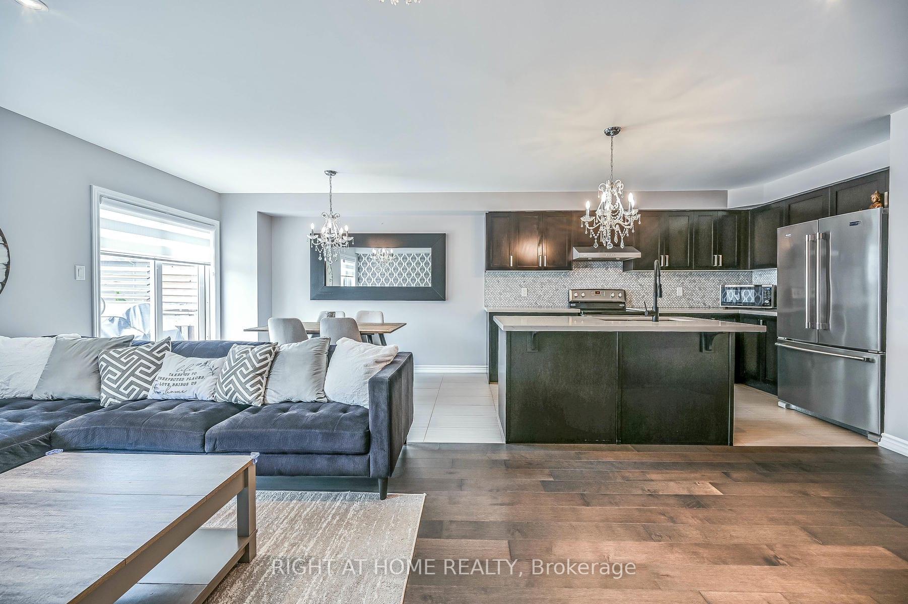 Photo 21 of 95 Penny Lane, Hamilton, Stoney Creek Mountain — HOMEH