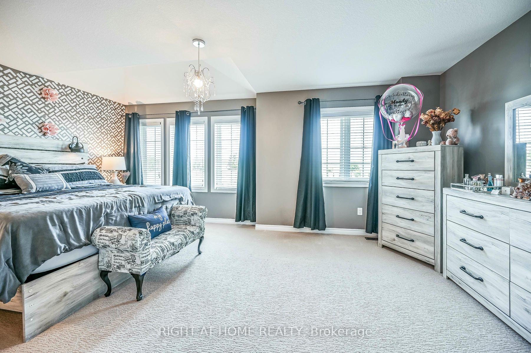 Photo 31 of 95 Penny Lane, Hamilton, Stoney Creek Mountain — HOMEH