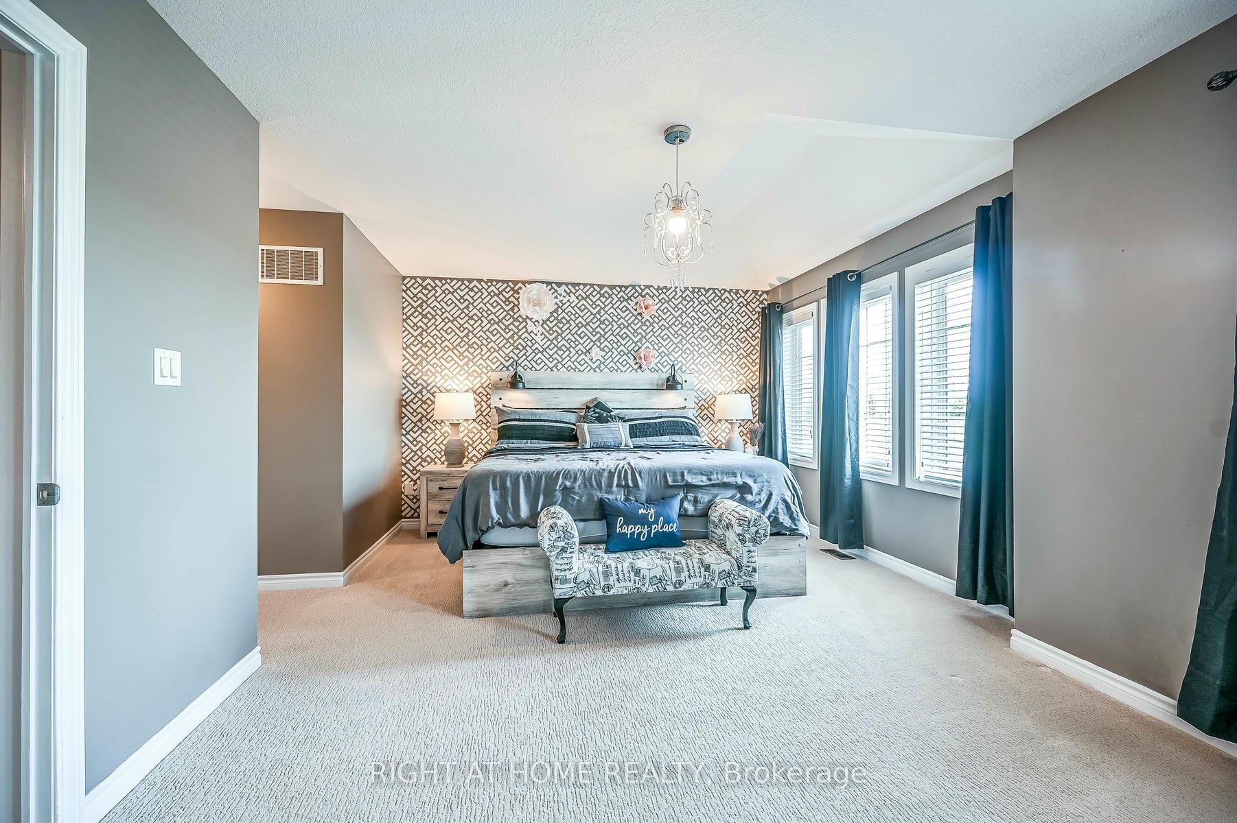 Photo 32 of 95 Penny Lane, Hamilton, Stoney Creek Mountain — HOMEH