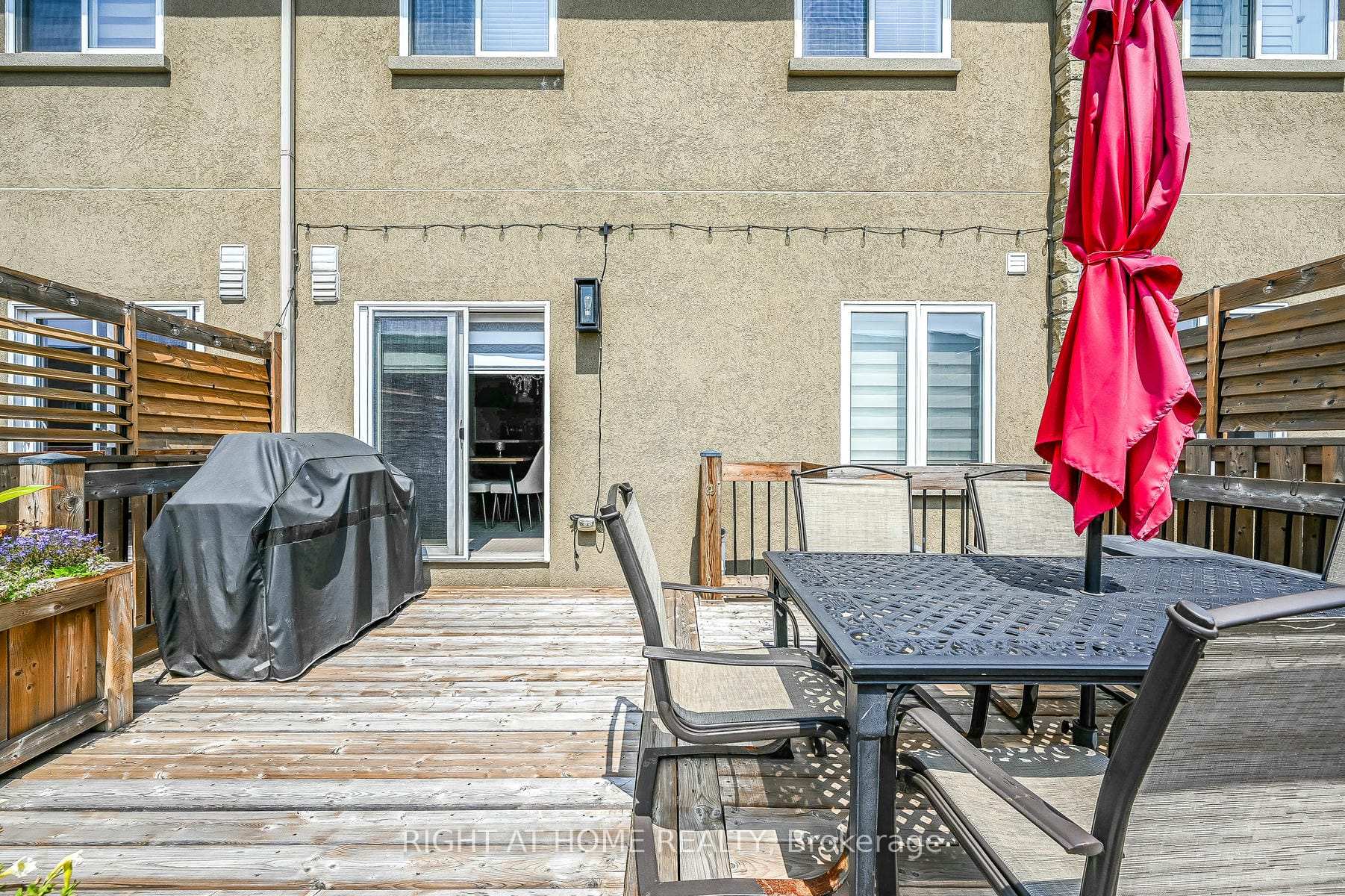 Photo 40 of 95 Penny Lane, Hamilton, Stoney Creek Mountain — HOMEH