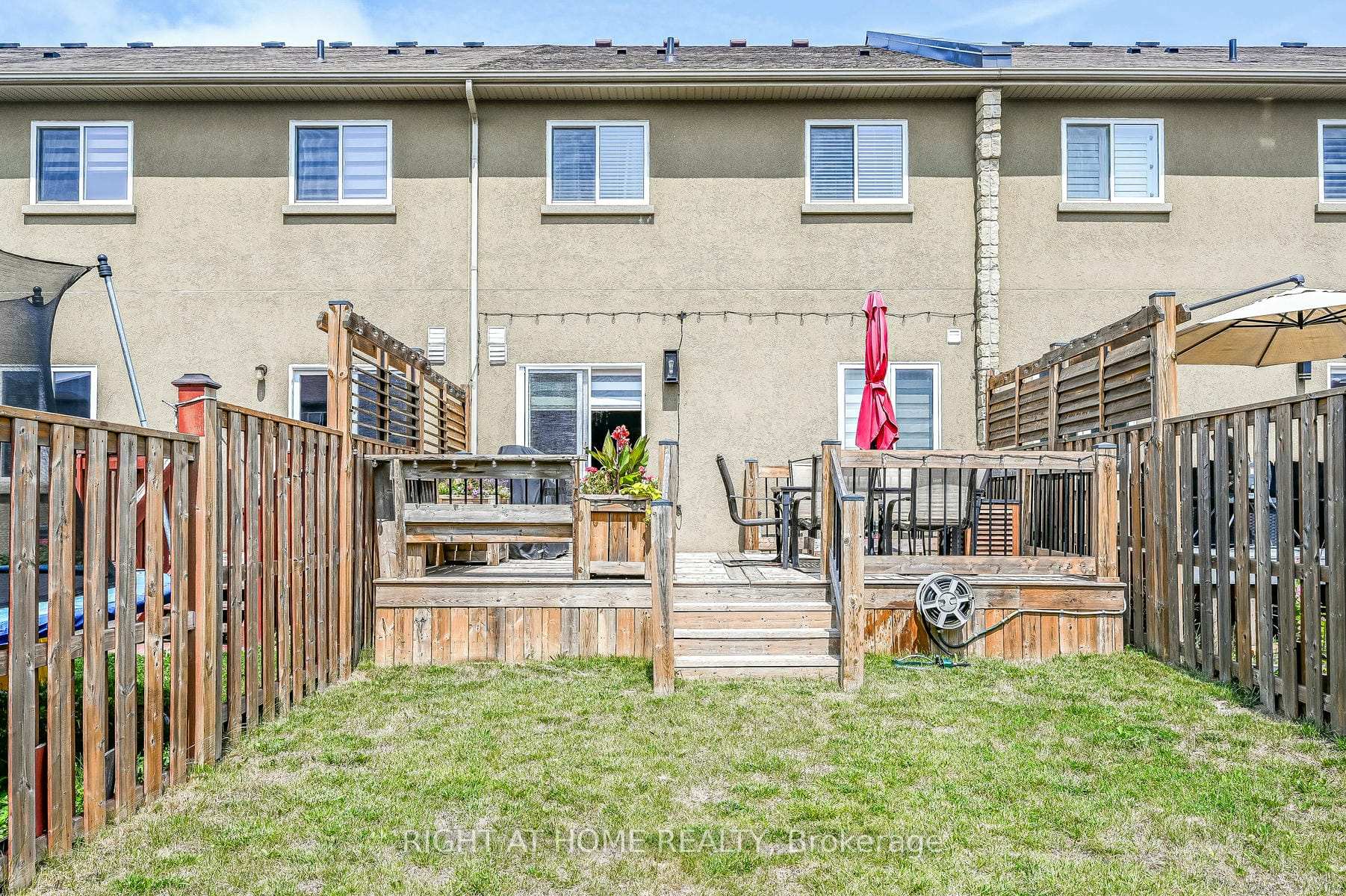 Photo 43 of 95 Penny Lane, Hamilton, Stoney Creek Mountain — HOMEH