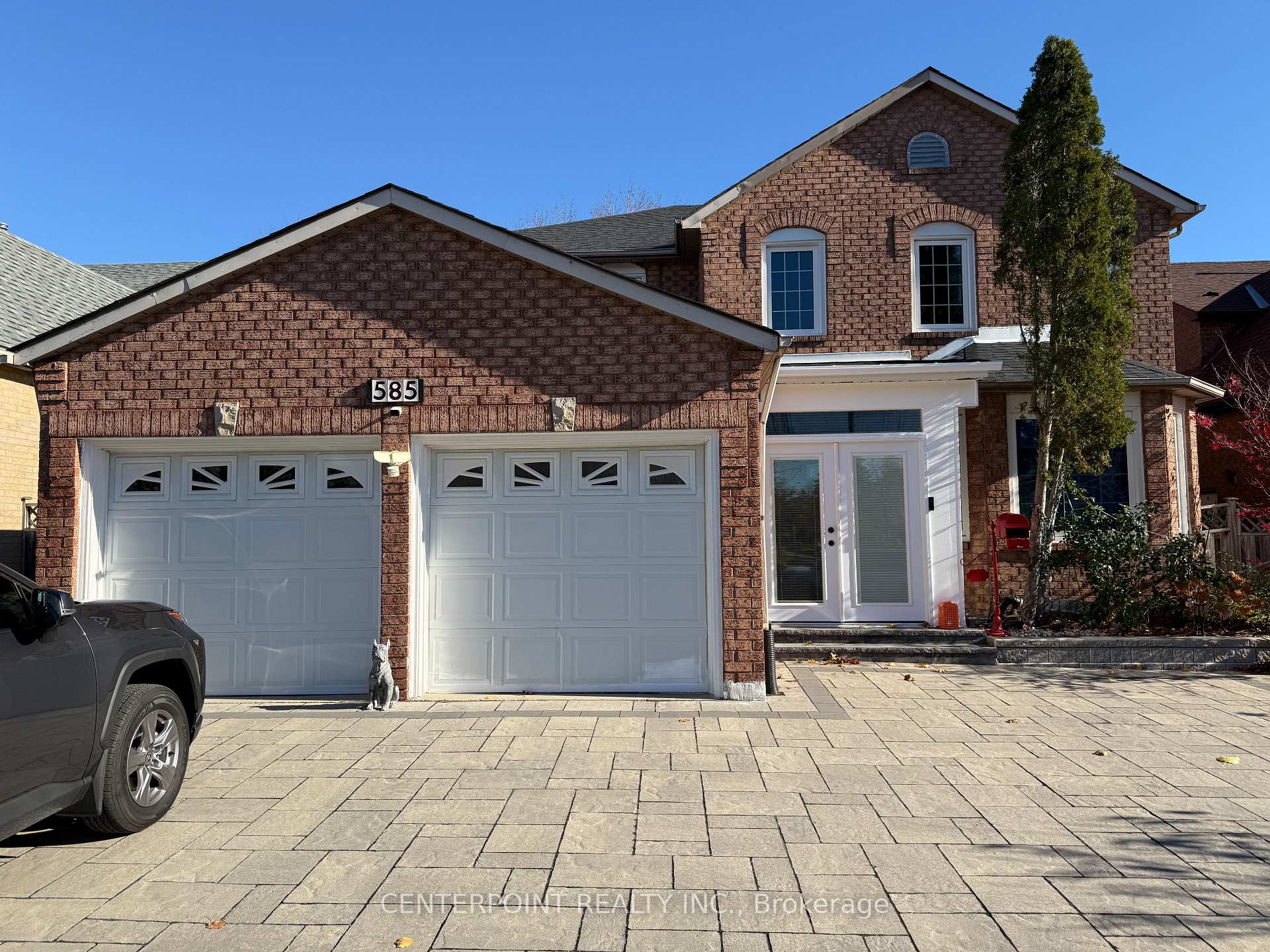 Front of 585 Village Parkway
