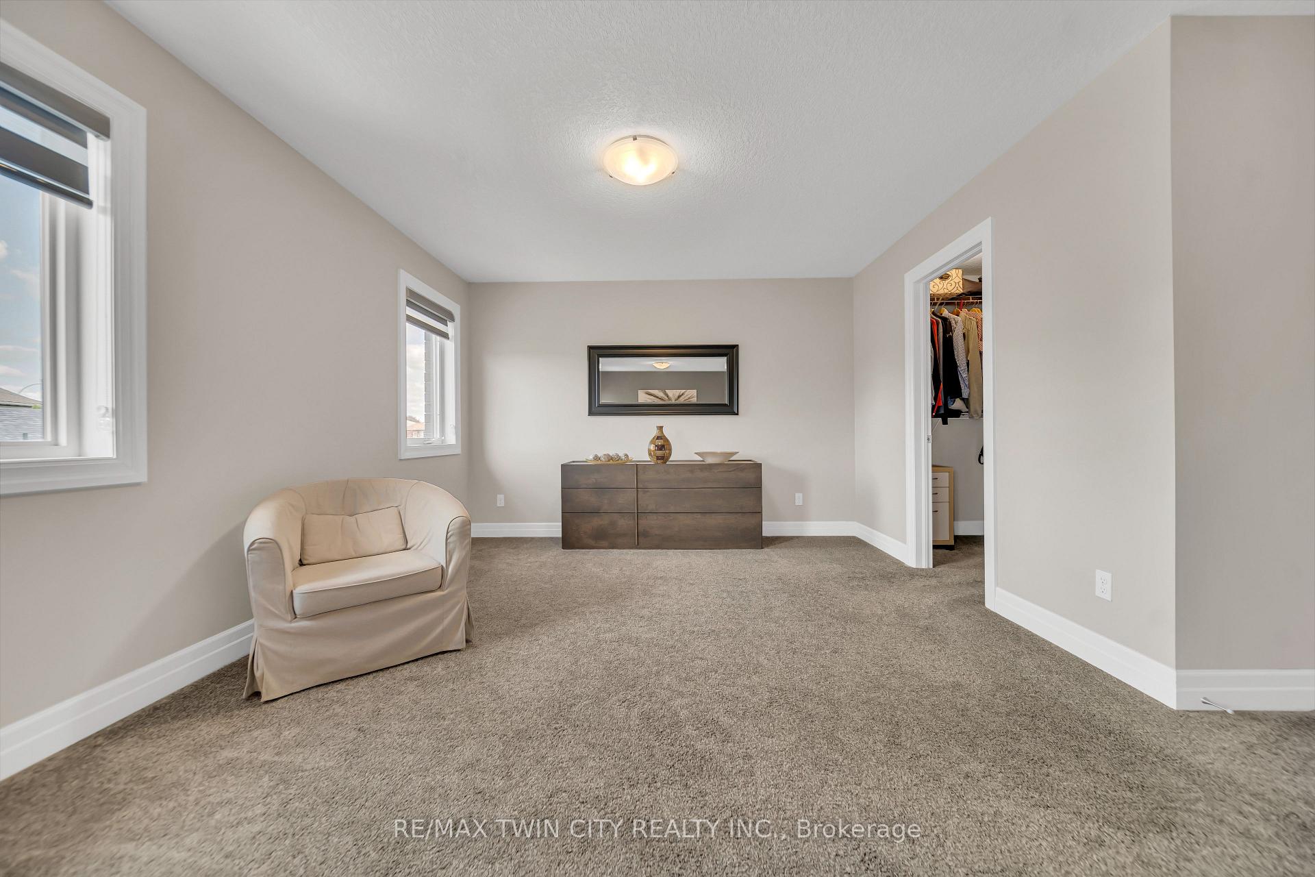 Photo 21 of 536 Landgren Court, Kitchener — HOMEH