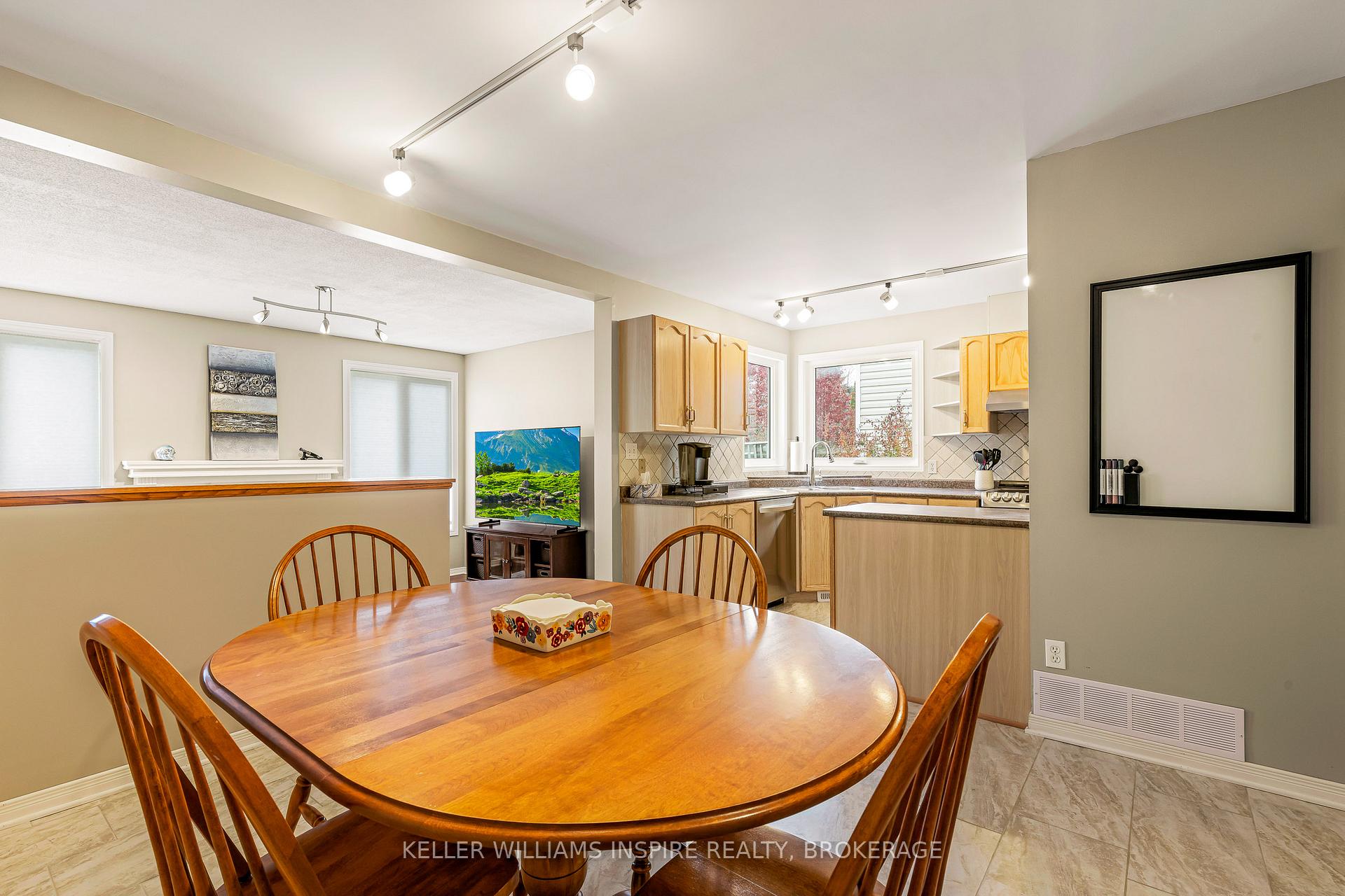 Photo 8 of 611 Millwood Drive, Kingston, City Southwest — HOMEH