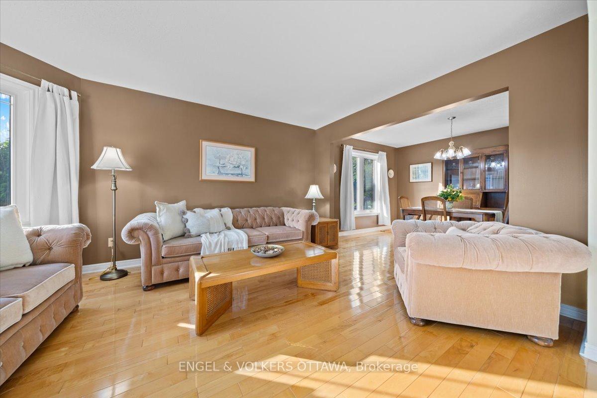 Photo 6 of 43 Weslock Way, Ottawa, Kanata - Kanata Lakes/Heritage Hills — HOMEH