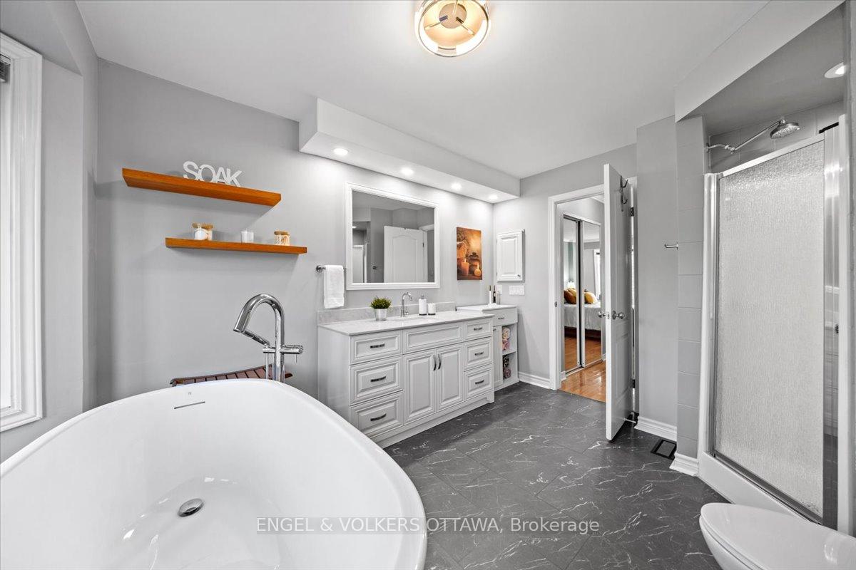 Photo 27 of 43 Weslock Way, Ottawa, Kanata - Kanata Lakes/Heritage Hills — HOMEH