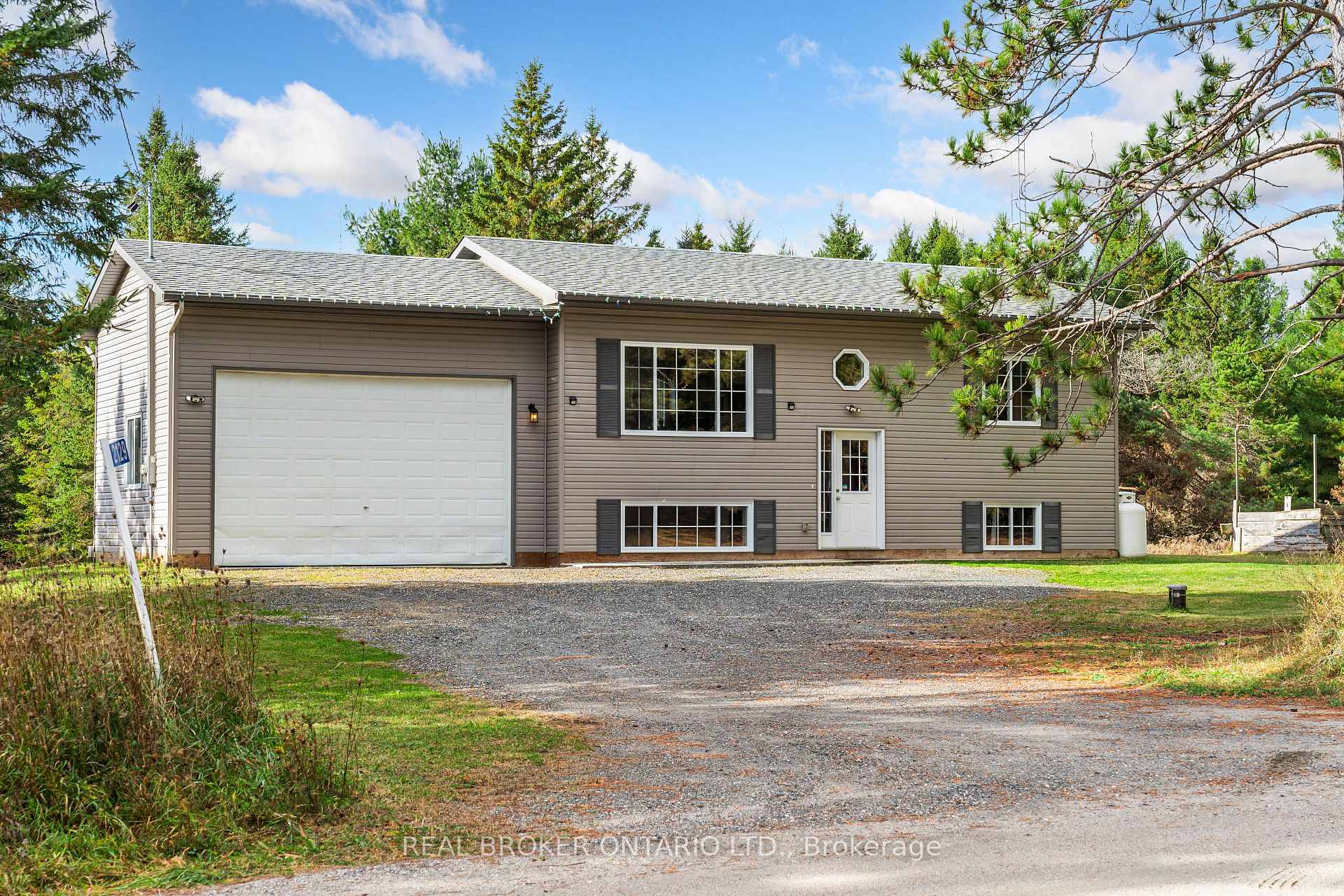 Photo 1 of 2129 Concession 9b Road, Lanark Highlands, Lanark Highlands (Lanark) Twp — HOMEH
