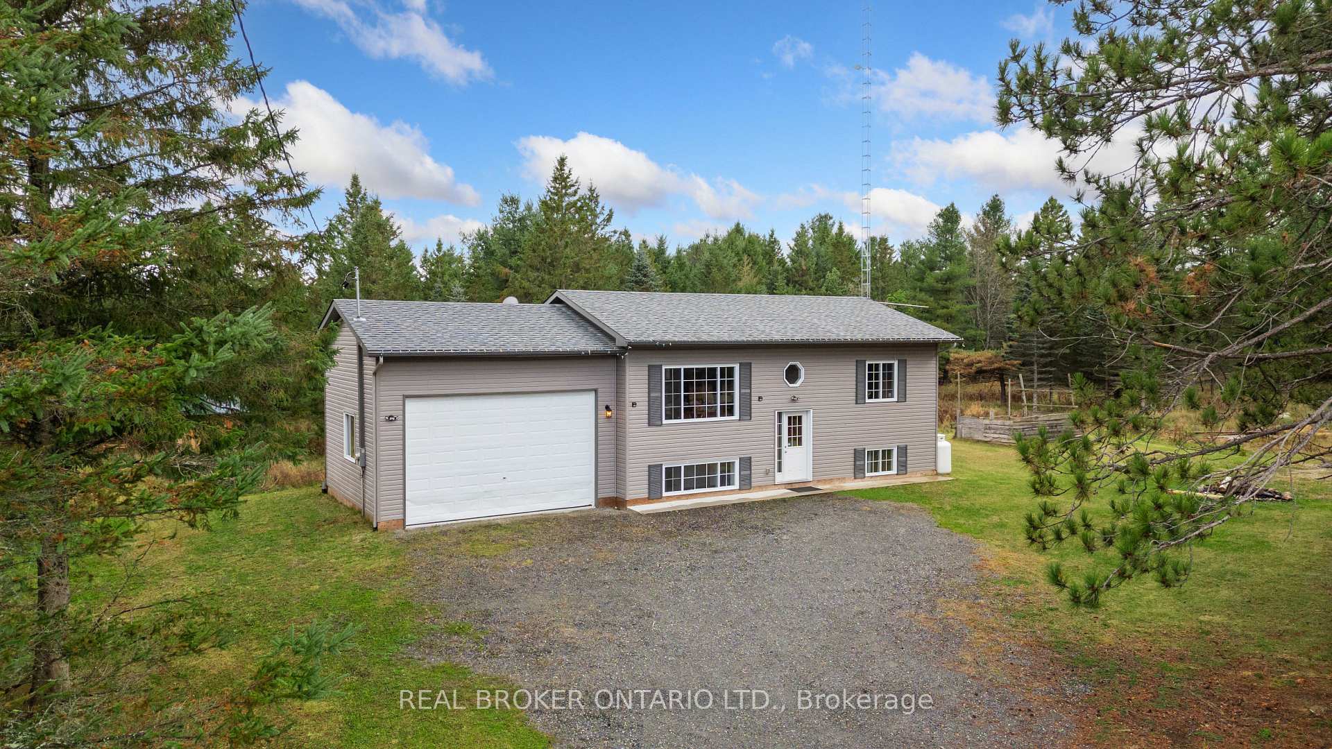 Photo 2 of 2129 Concession 9b Road, Lanark Highlands, Lanark Highlands (Lanark) Twp — HOMEH