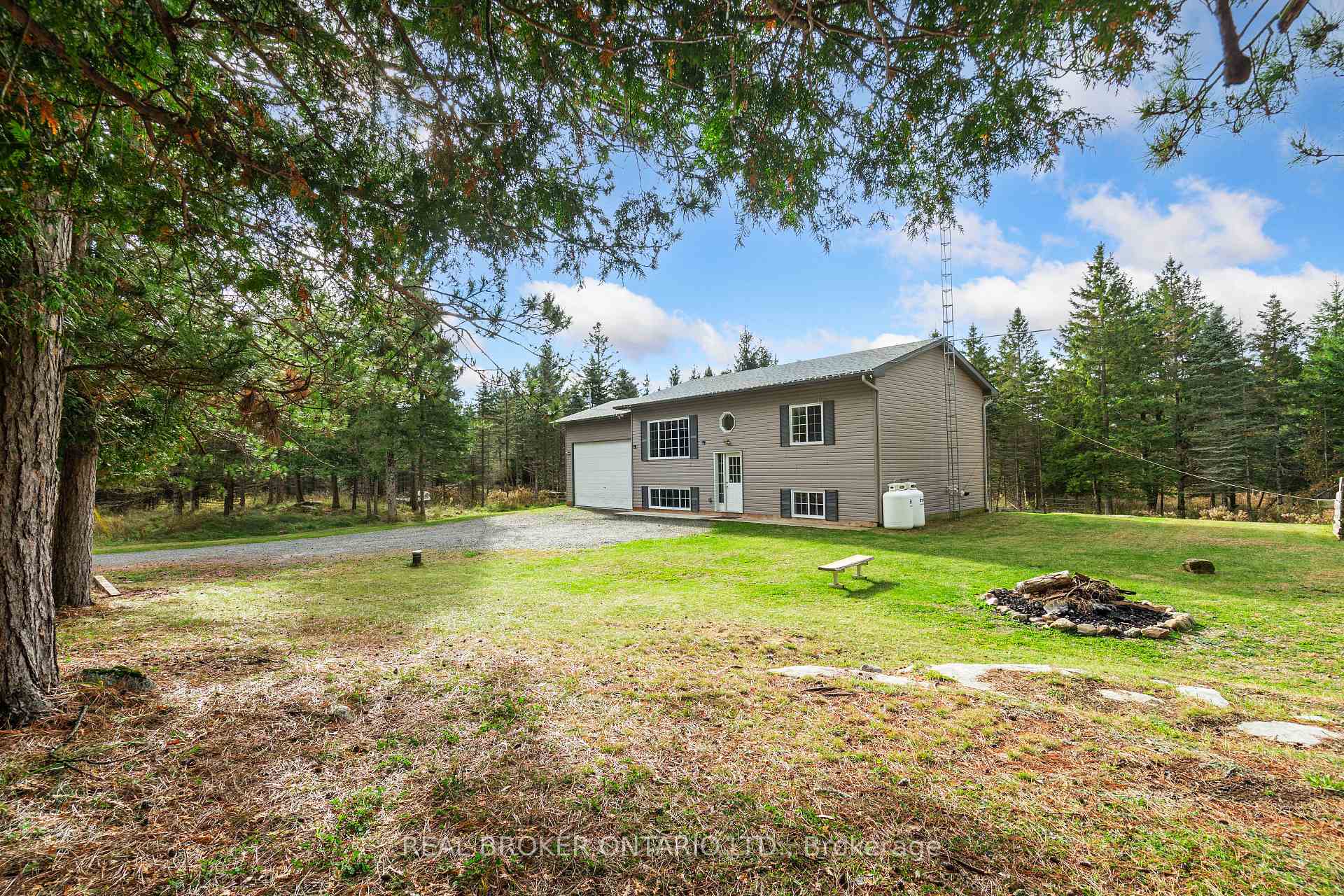 Photo 3 of 2129 Concession 9b Road, Lanark Highlands, Lanark Highlands (Lanark) Twp — HOMEH