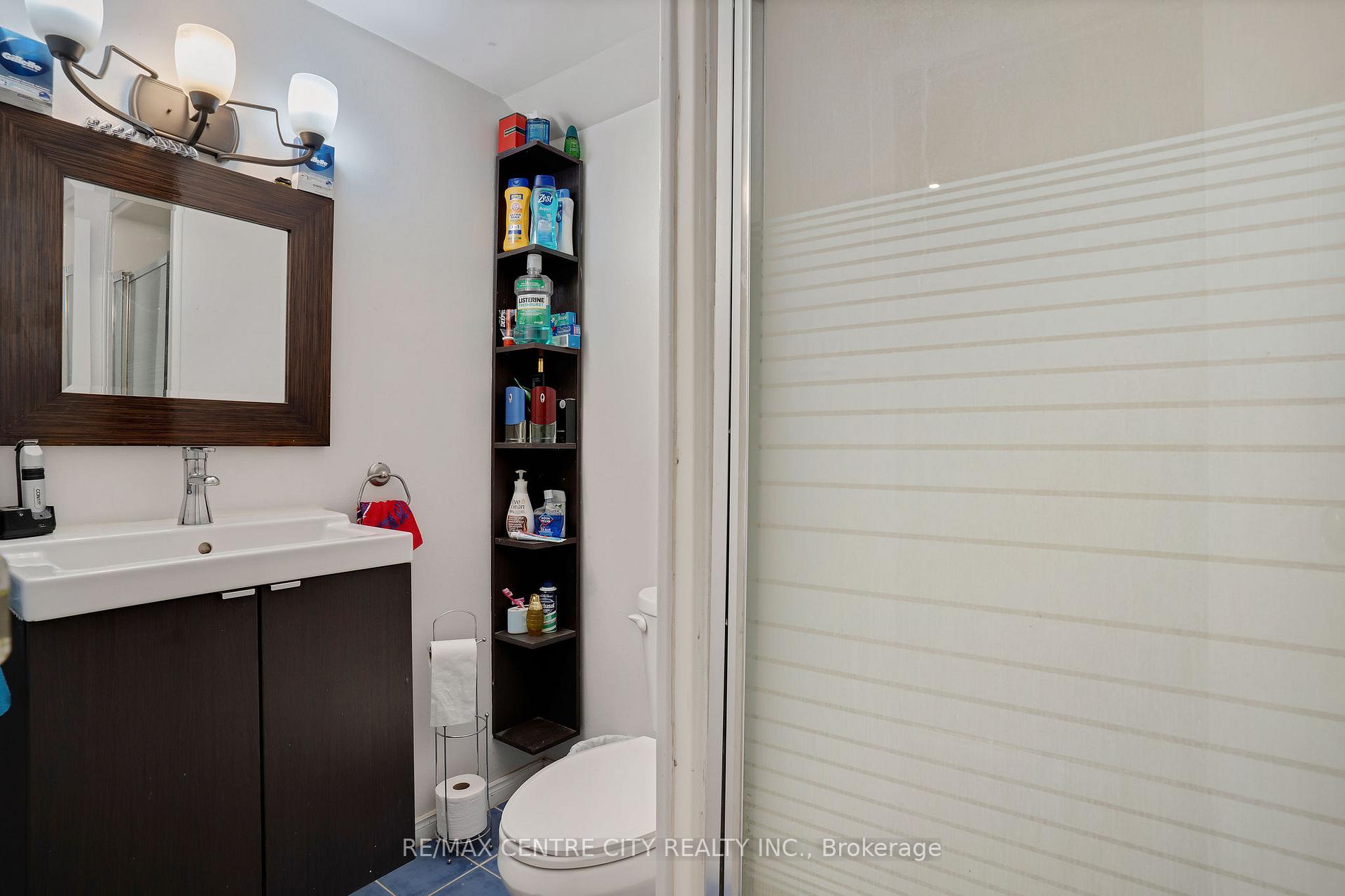 Photo 13 of 222 Fairway Road N, Kitchener — HOMEH