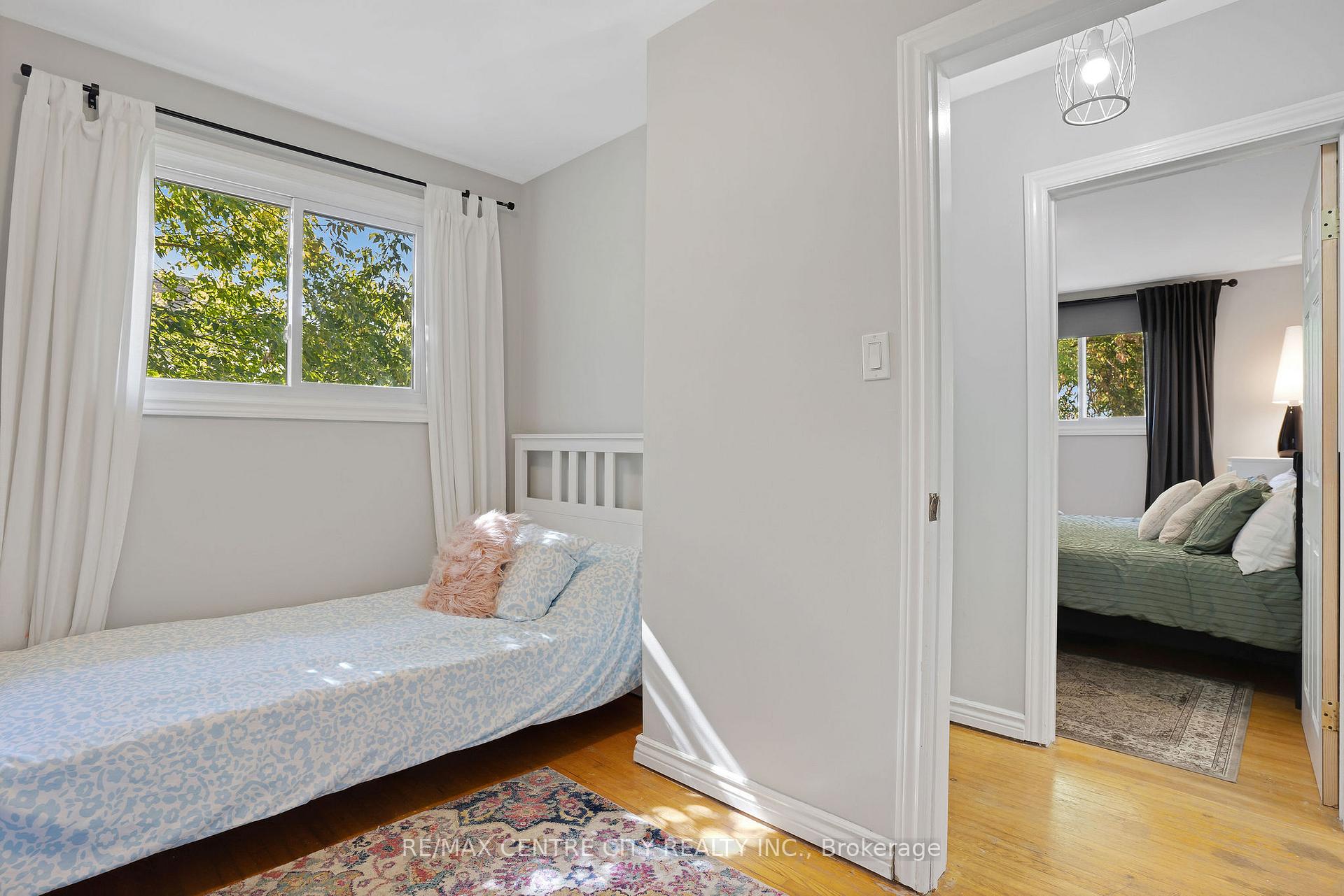 Photo 18 of 222 Fairway Road N, Kitchener — HOMEH