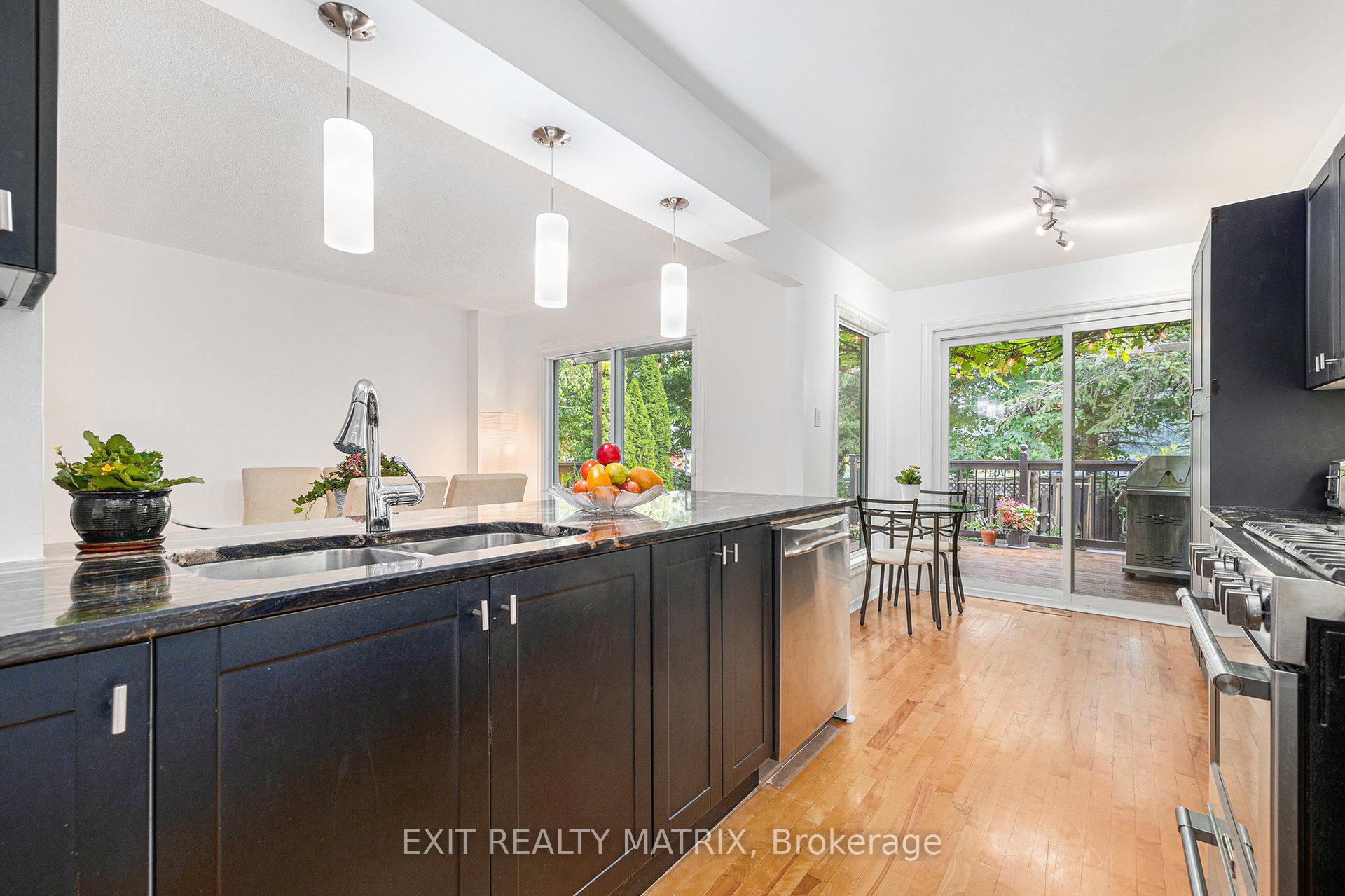 Photo 14 of 40 Piper Crescent, Ottawa, Kanata - Morgan's Grant/South March — HOMEH