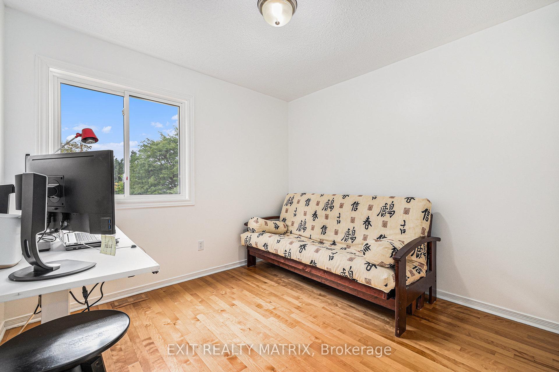 Photo 23 of 40 Piper Crescent, Ottawa, Kanata - Morgan's Grant/South March — HOMEH