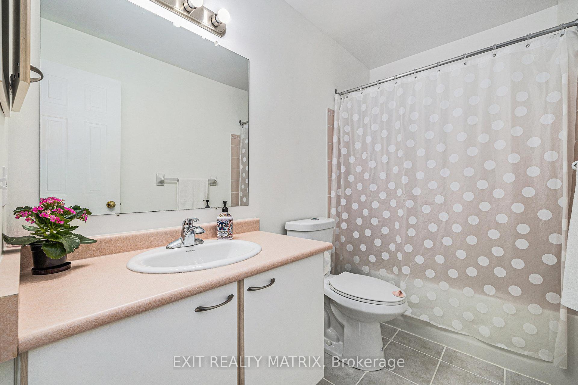 Photo 24 of 40 Piper Crescent, Ottawa, Kanata - Morgan's Grant/South March — HOMEH