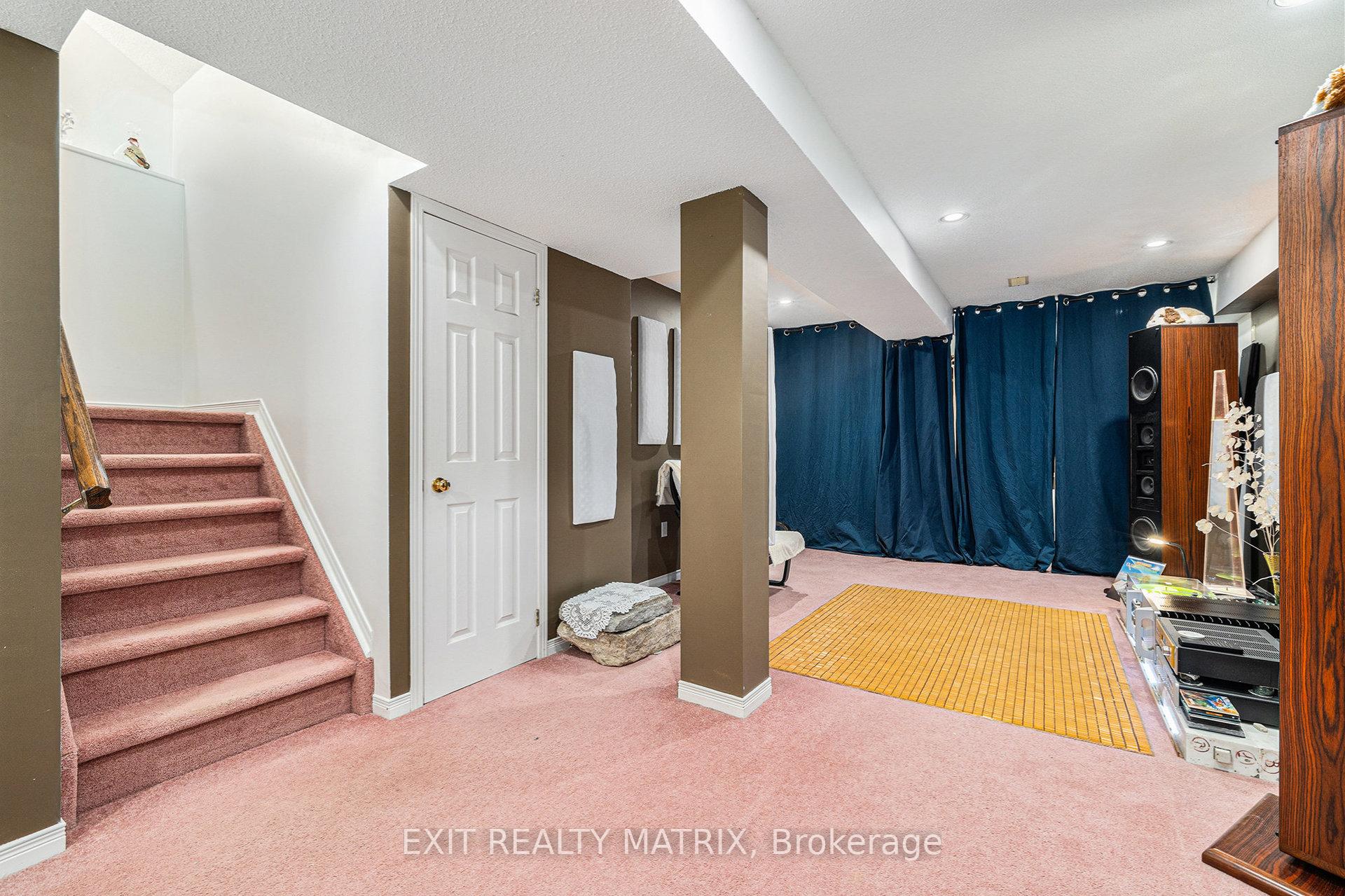 Photo 26 of 40 Piper Crescent, Ottawa, Kanata - Morgan's Grant/South March — HOMEH