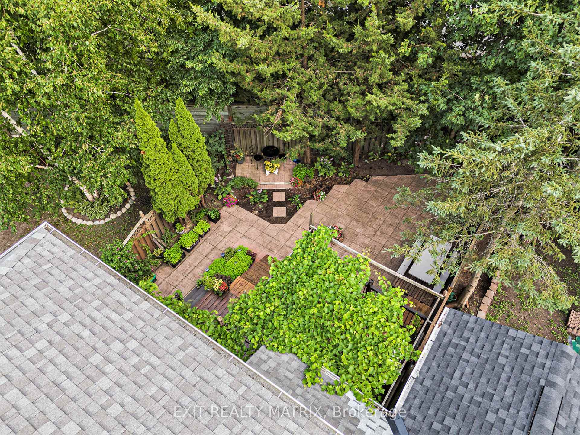 Photo 35 of 40 Piper Crescent, Ottawa, Kanata - Morgan's Grant/South March — HOMEH
