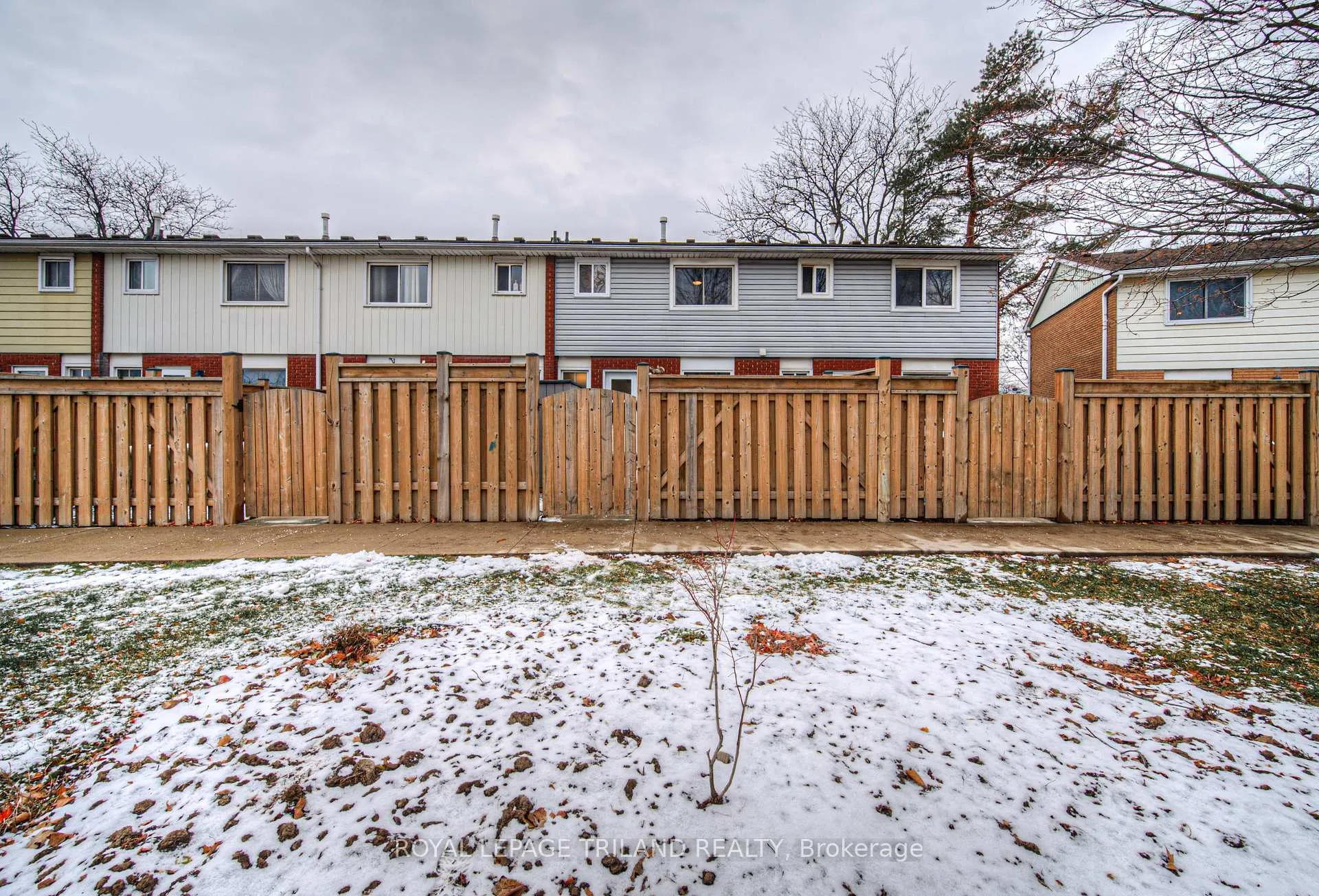 Photo 34 of Unit Unit #13, 2700 Barton Street E, Hamilton, Grayside — HOMEH
