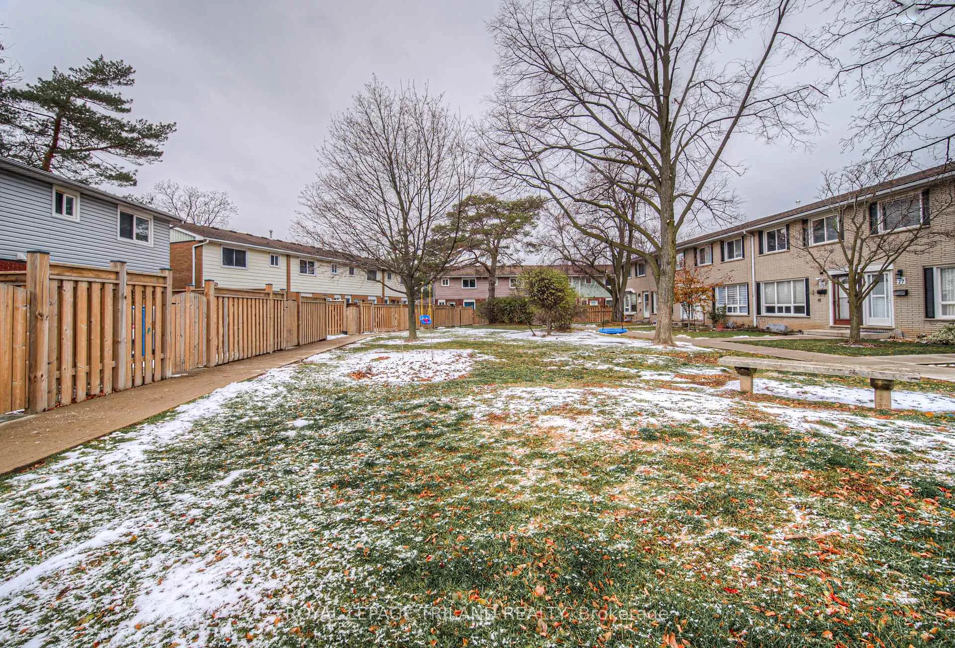 Photo 35 of Unit Unit #13, 2700 Barton Street E, Hamilton, Grayside — HOMEH