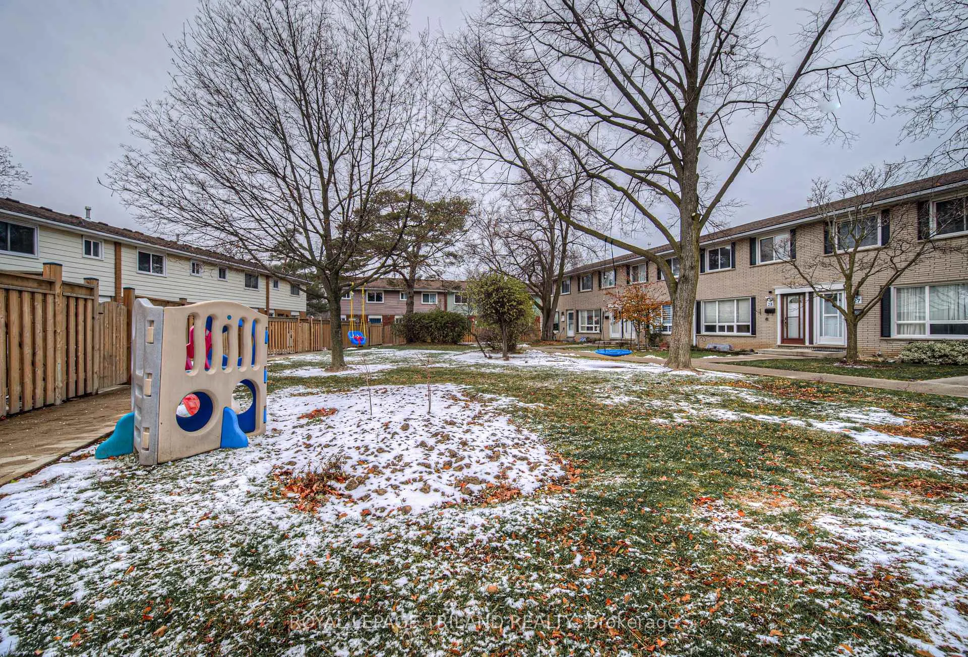 Photo 38 of Unit Unit #13, 2700 Barton Street E, Hamilton, Grayside — HOMEH