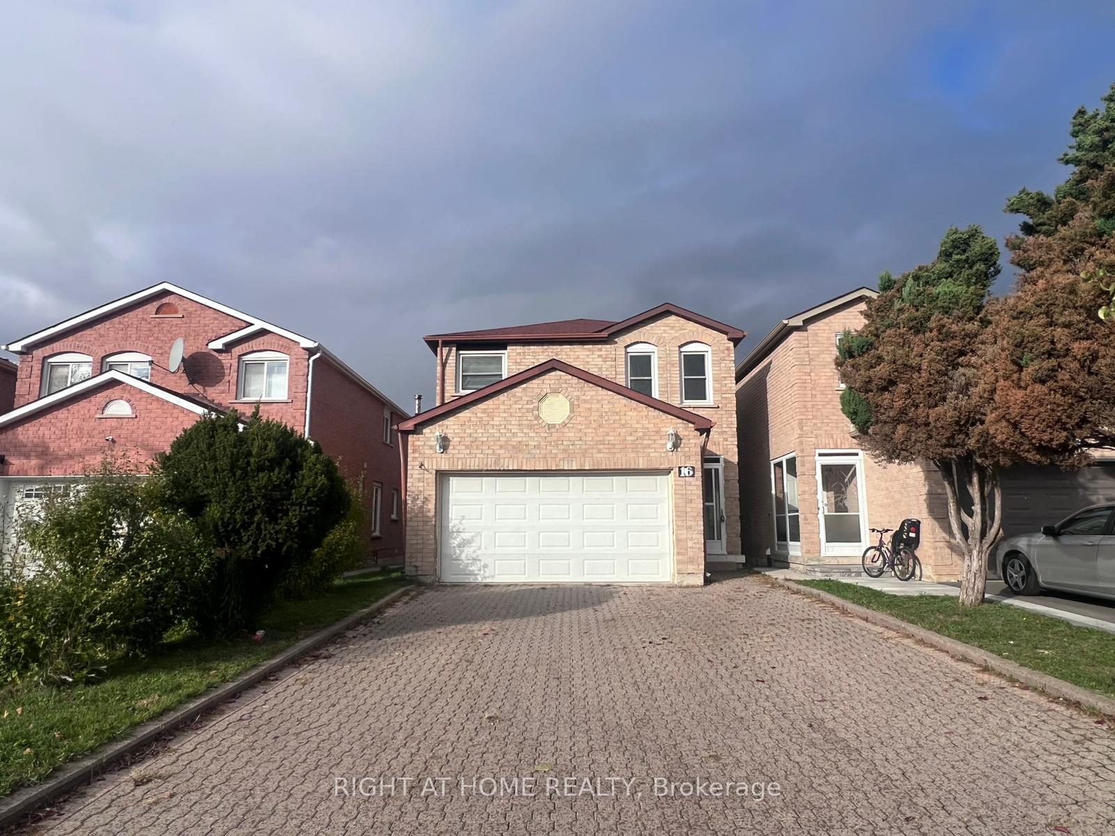 Photo 2 of Unit Main Fl, 16 Lavron Court, Markham, Middlefield — HOMEH