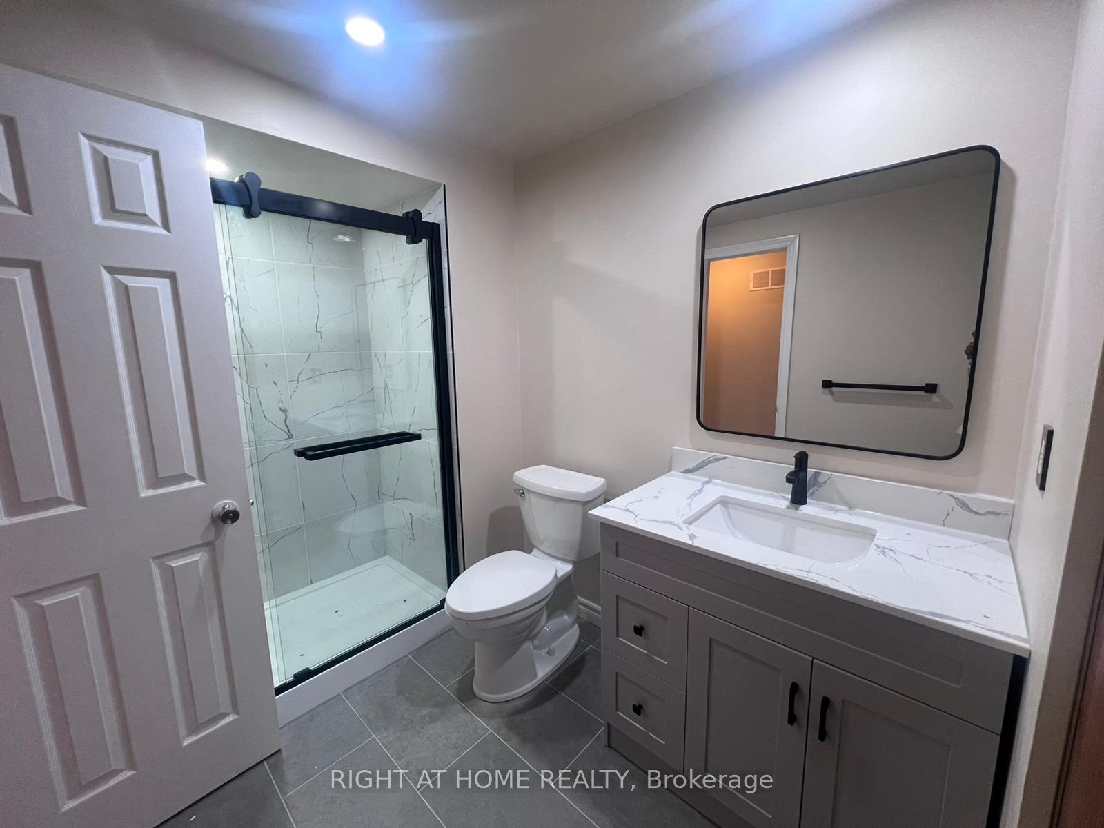 Photo 14 of Unit Main Fl, 16 Lavron Court, Markham, Middlefield — HOMEH