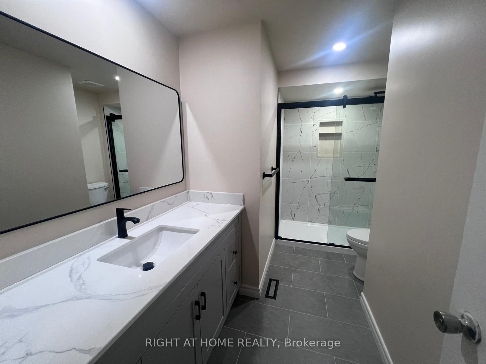Photo 20 of Unit Main Fl, 16 Lavron Court, Markham, Middlefield — HOMEH