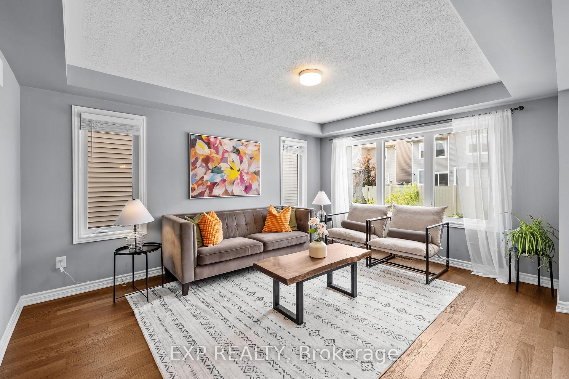 Photo 4 of 737 Brittanic Road, Ottawa, Kanata - Emerald Meadows/Trailwest — HOMEH