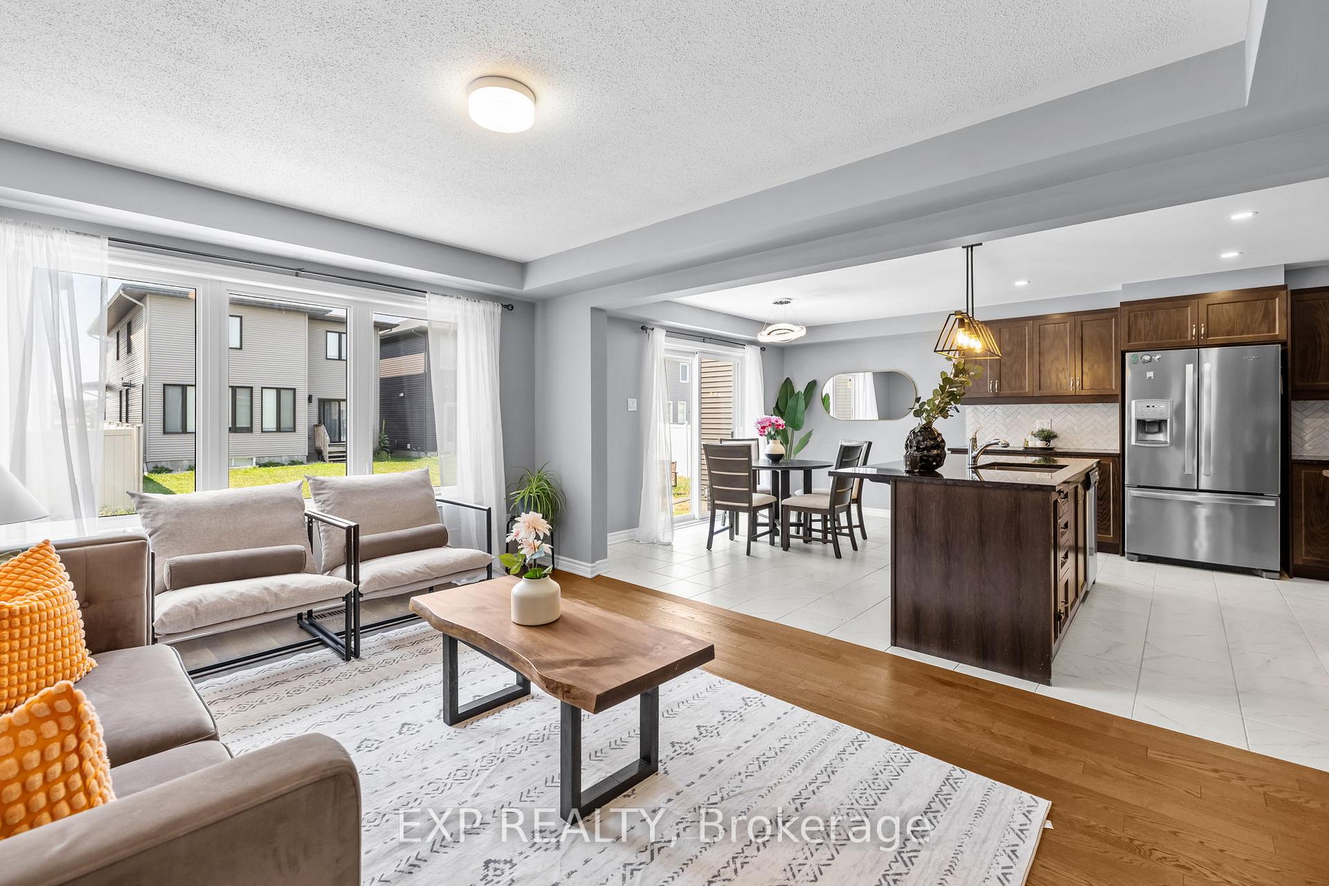 Photo 6 of 737 Brittanic Road, Ottawa, Kanata - Emerald Meadows/Trailwest — HOMEH