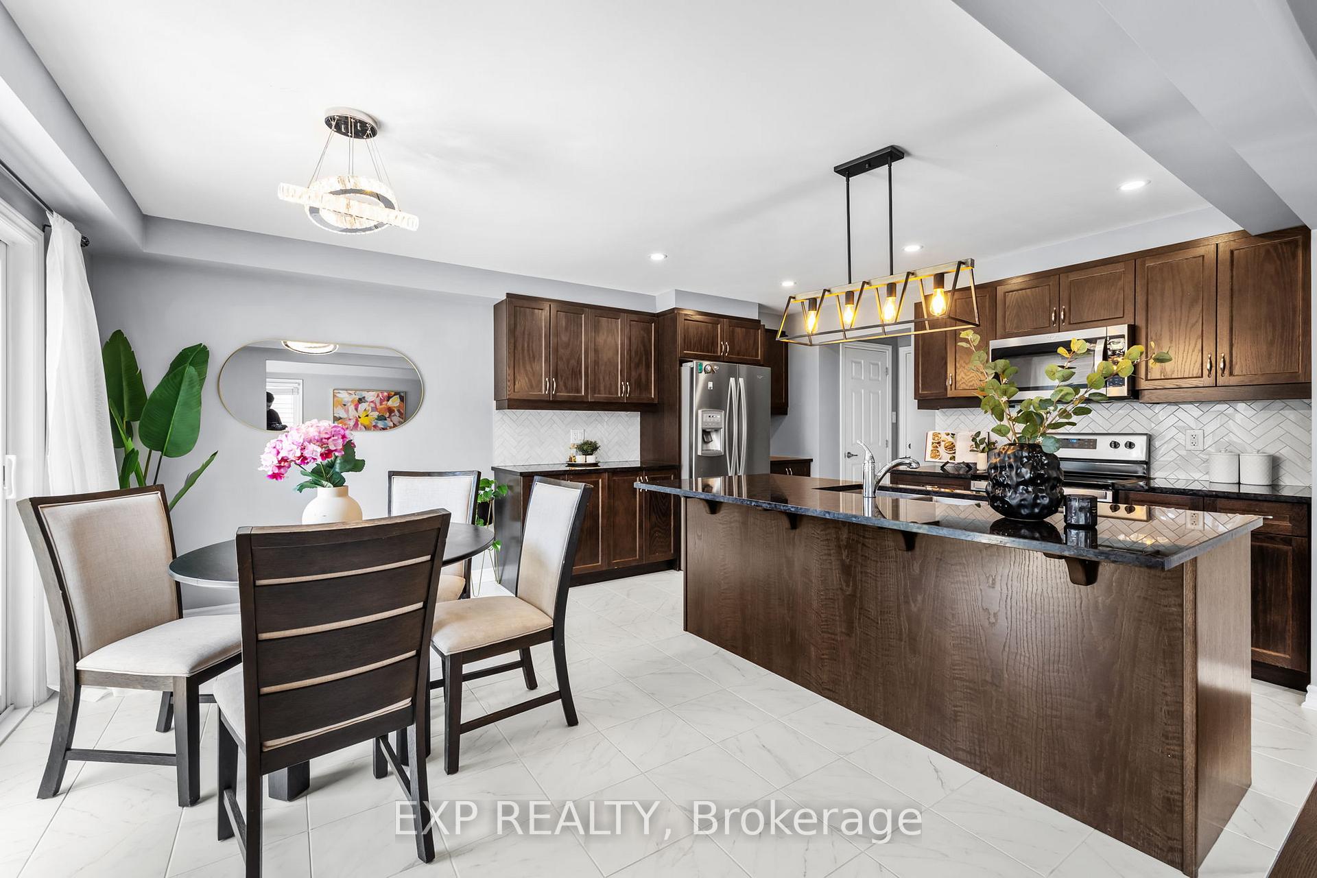 Photo 10 of 737 Brittanic Road, Ottawa, Kanata - Emerald Meadows/Trailwest — HOMEH