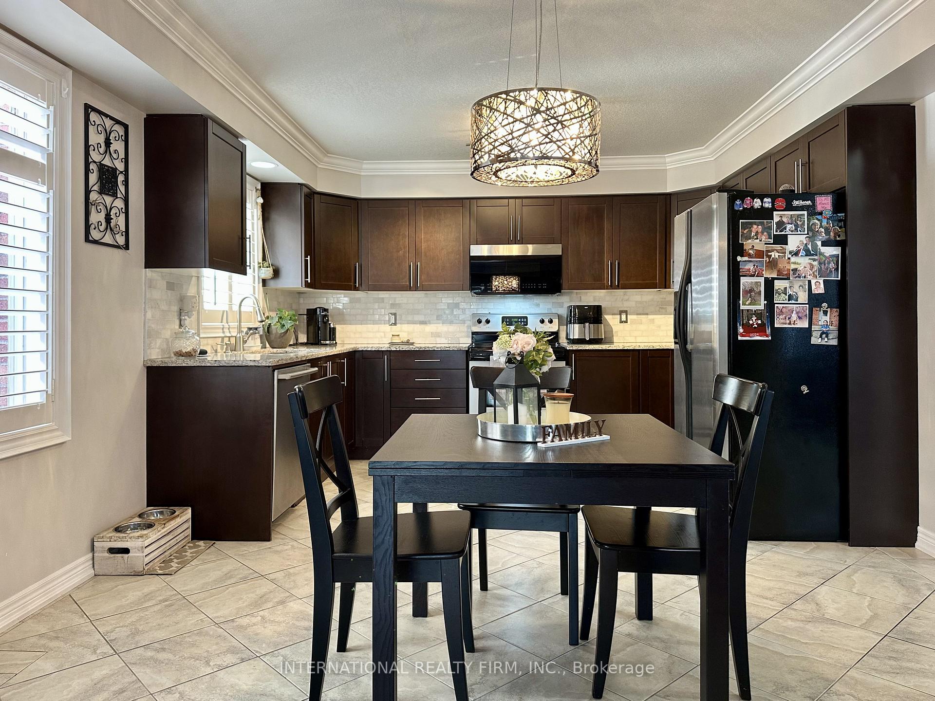 Photo 11 of 1409 Old Zeller Drive, Kitchener — HOMEH