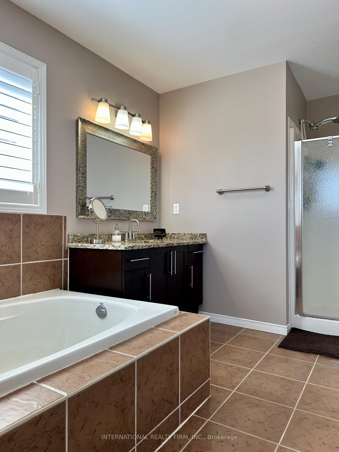 Photo 19 of 1409 Old Zeller Drive, Kitchener — HOMEH
