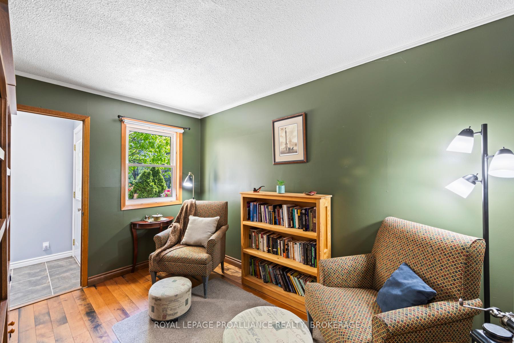 Photo 15 of 2268 Morven Crescent, Loyalist, Lennox and Addington - South — HOMEH