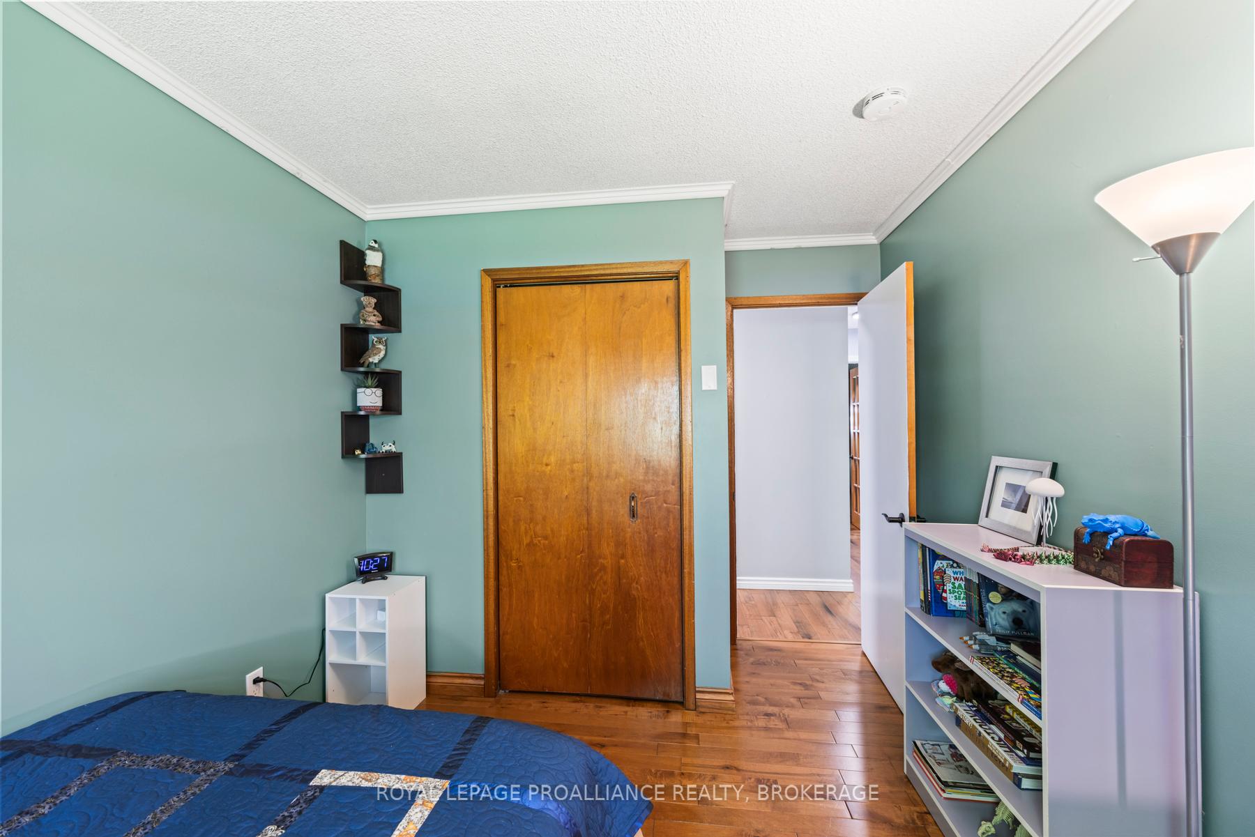 Photo 19 of 2268 Morven Crescent, Loyalist, Lennox and Addington - South — HOMEH