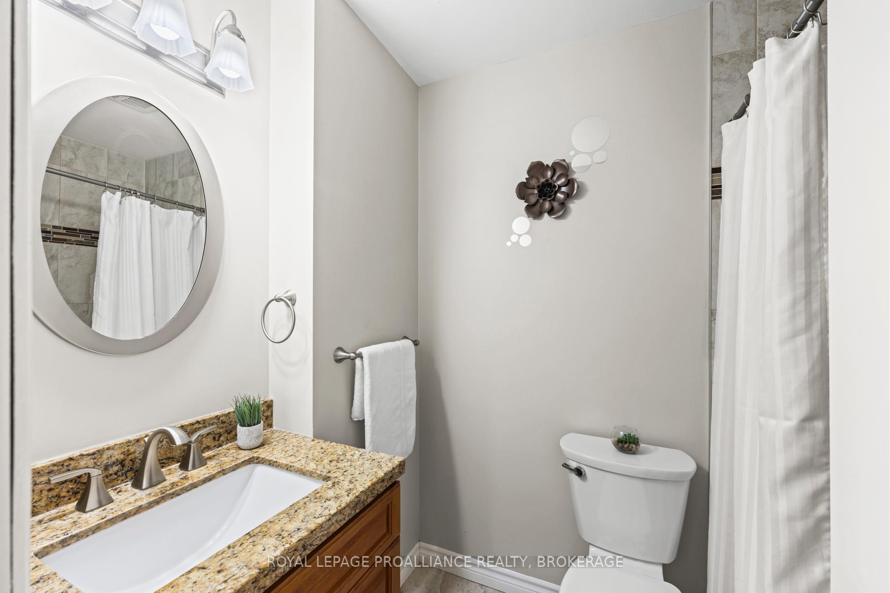 Photo 22 of 2268 Morven Crescent, Loyalist, Lennox and Addington - South — HOMEH